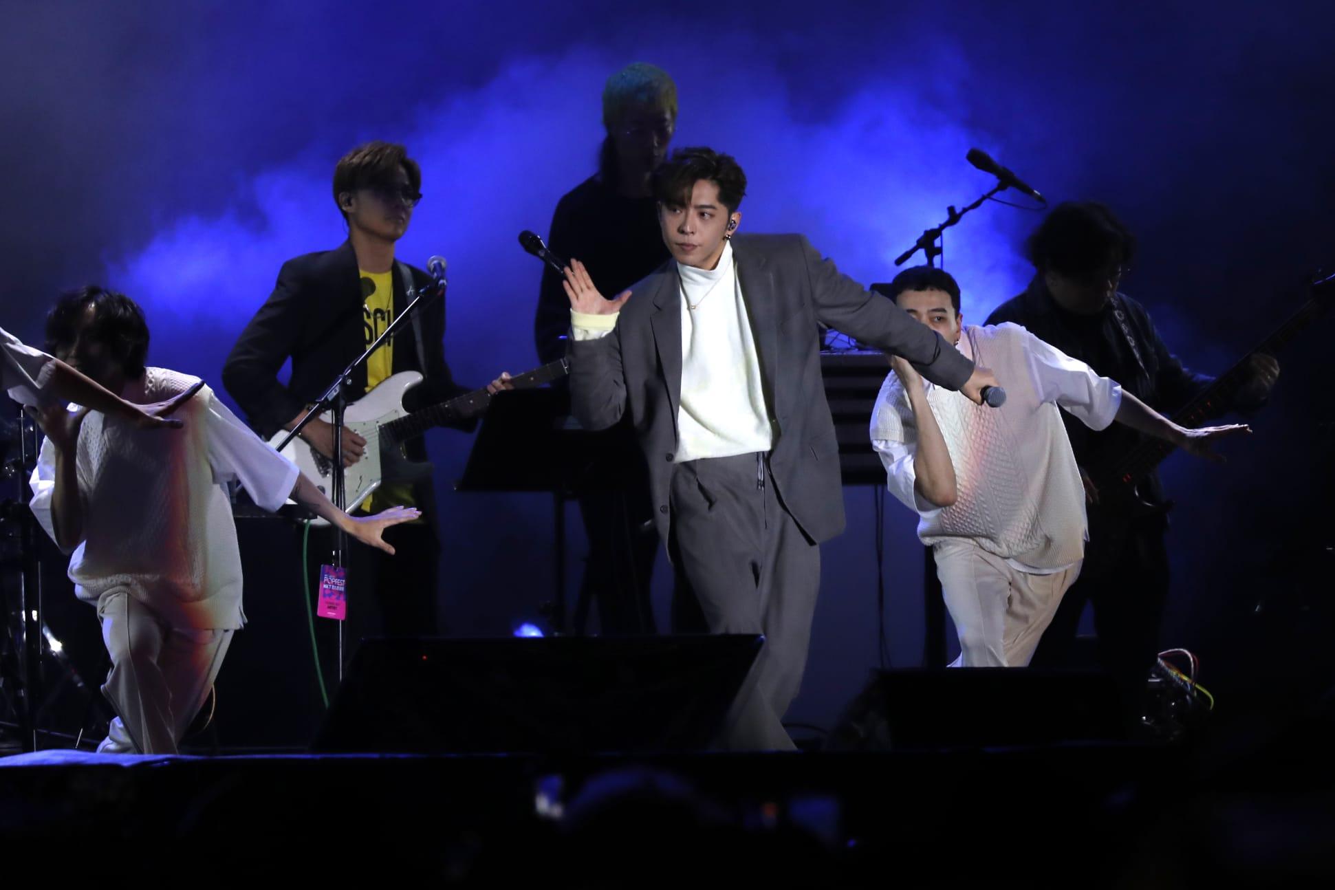 Edan跳唱《Crush on》。(林俊源攝)