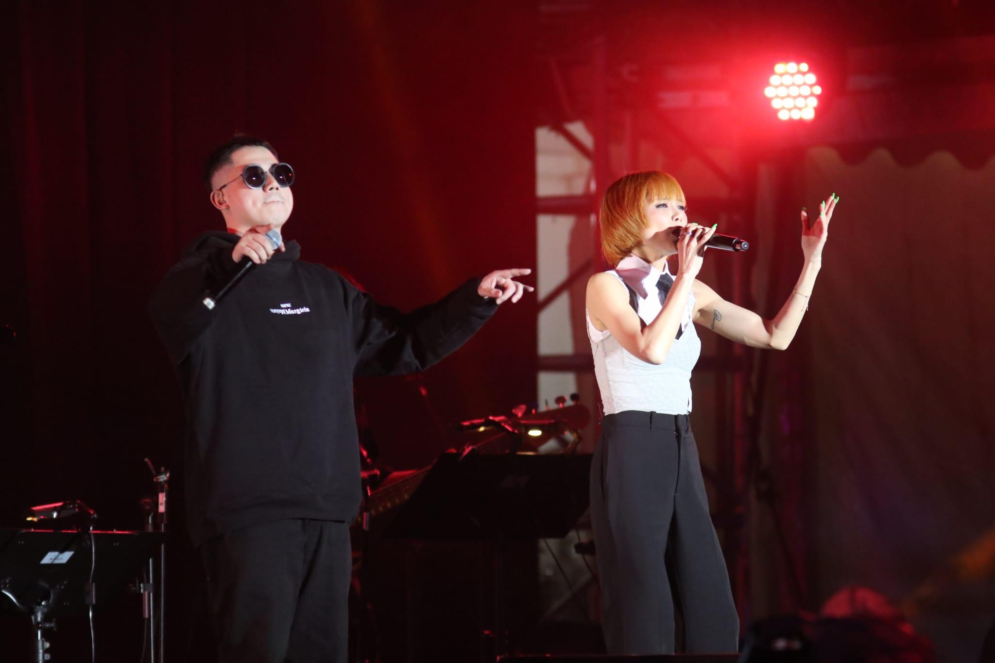 方皓玟唱《666》時MastaMic驚喜登場。(鍾式明攝)