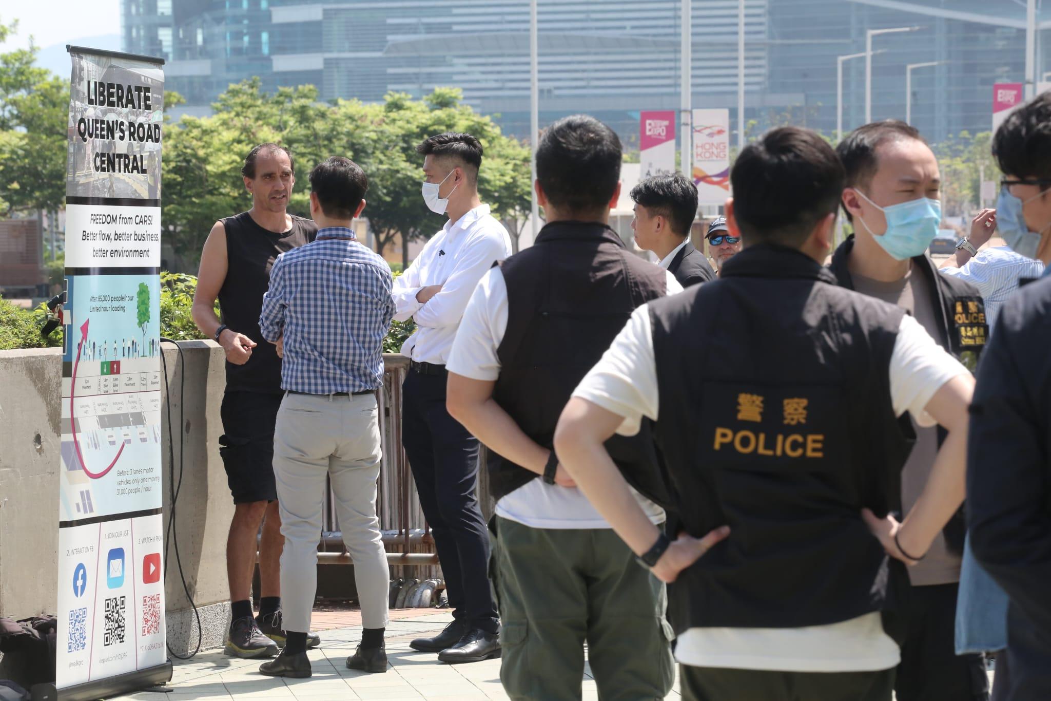 夏寶龍在港考察。