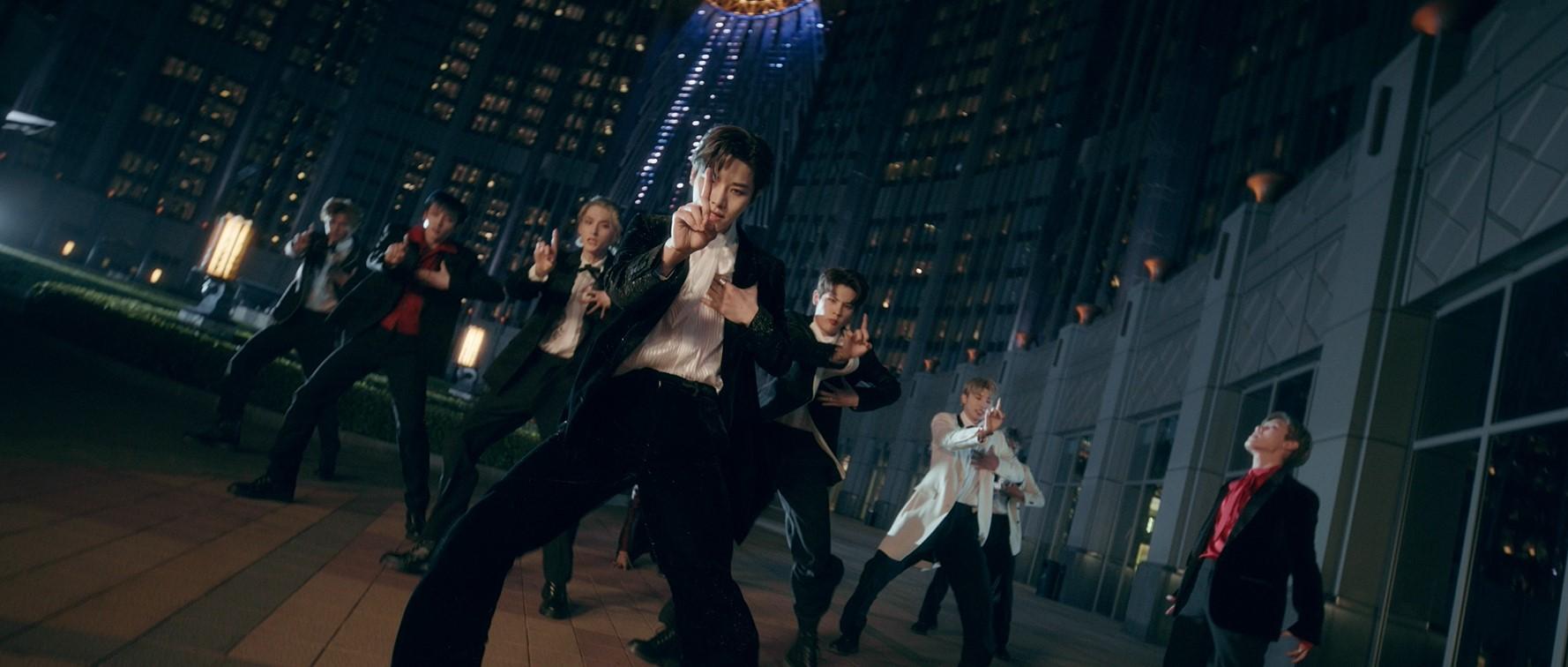 XODIAC出道歌《THROW A DICE》MV