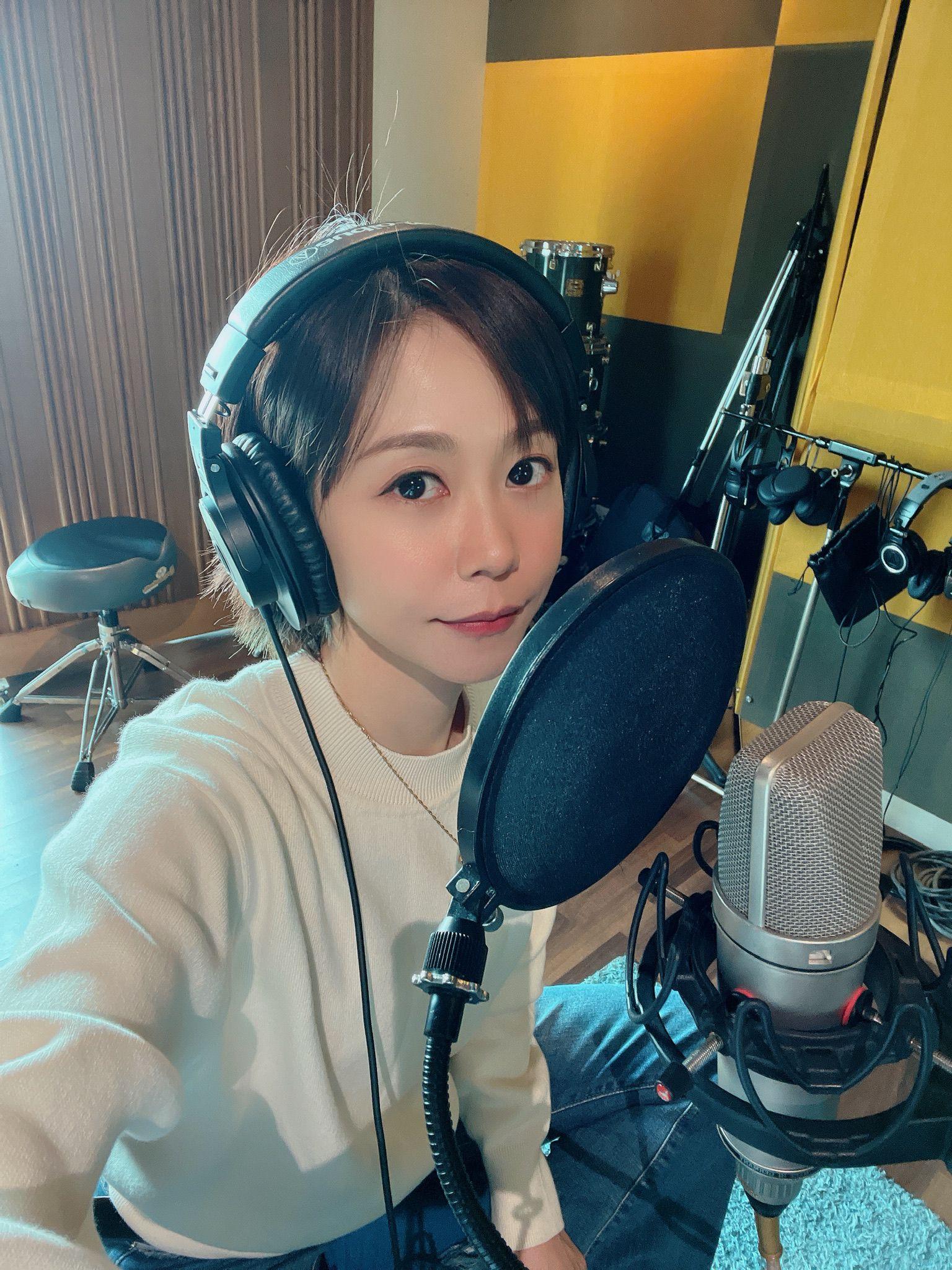 陳慧敏出道10年推出紀念歌曲。