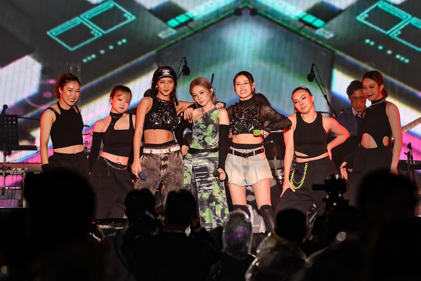 3女完騷後表示「唔夠喉 」。