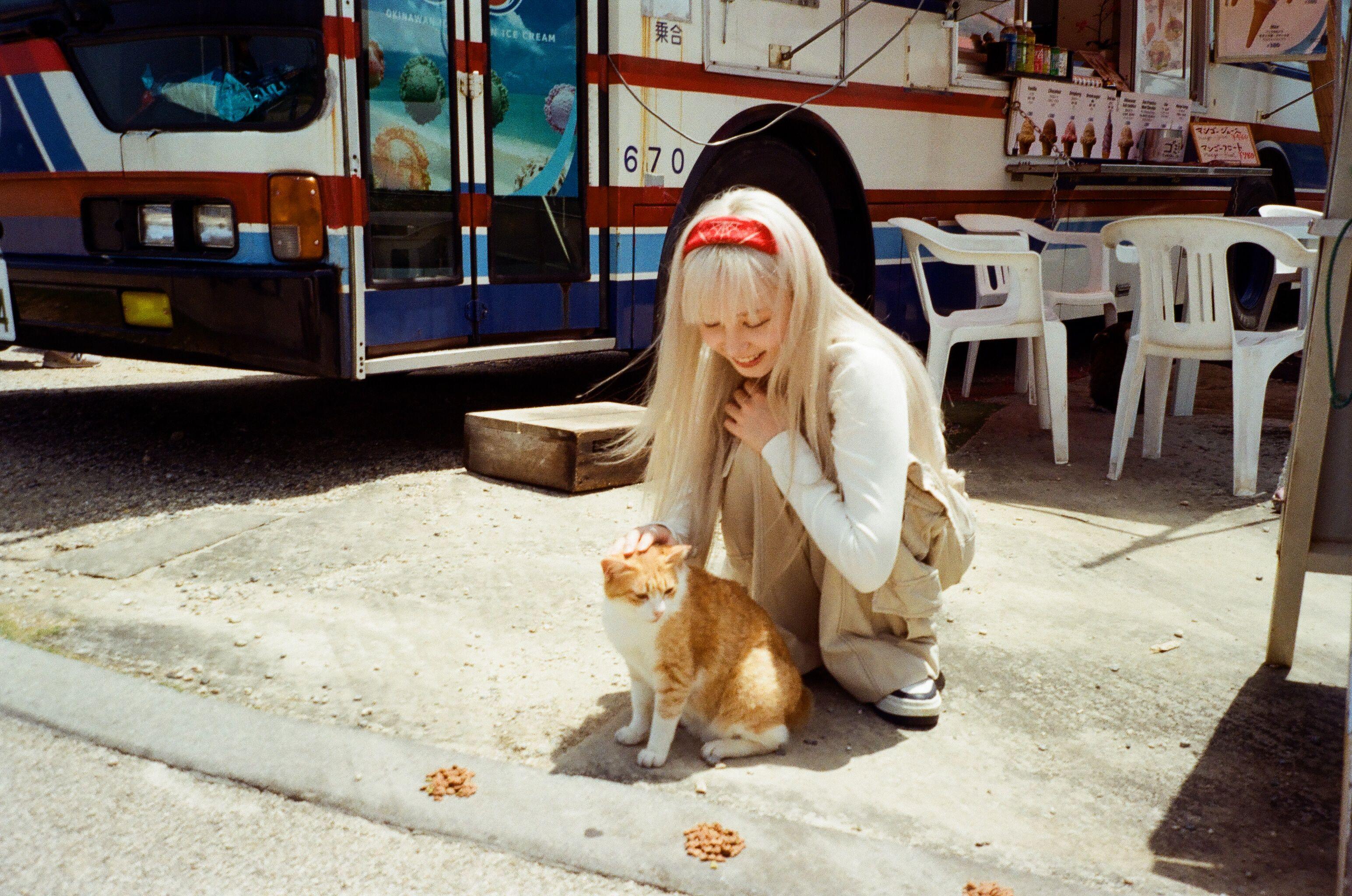 Nancy Kwai赴沖繩拍攝自己首個個人MV。