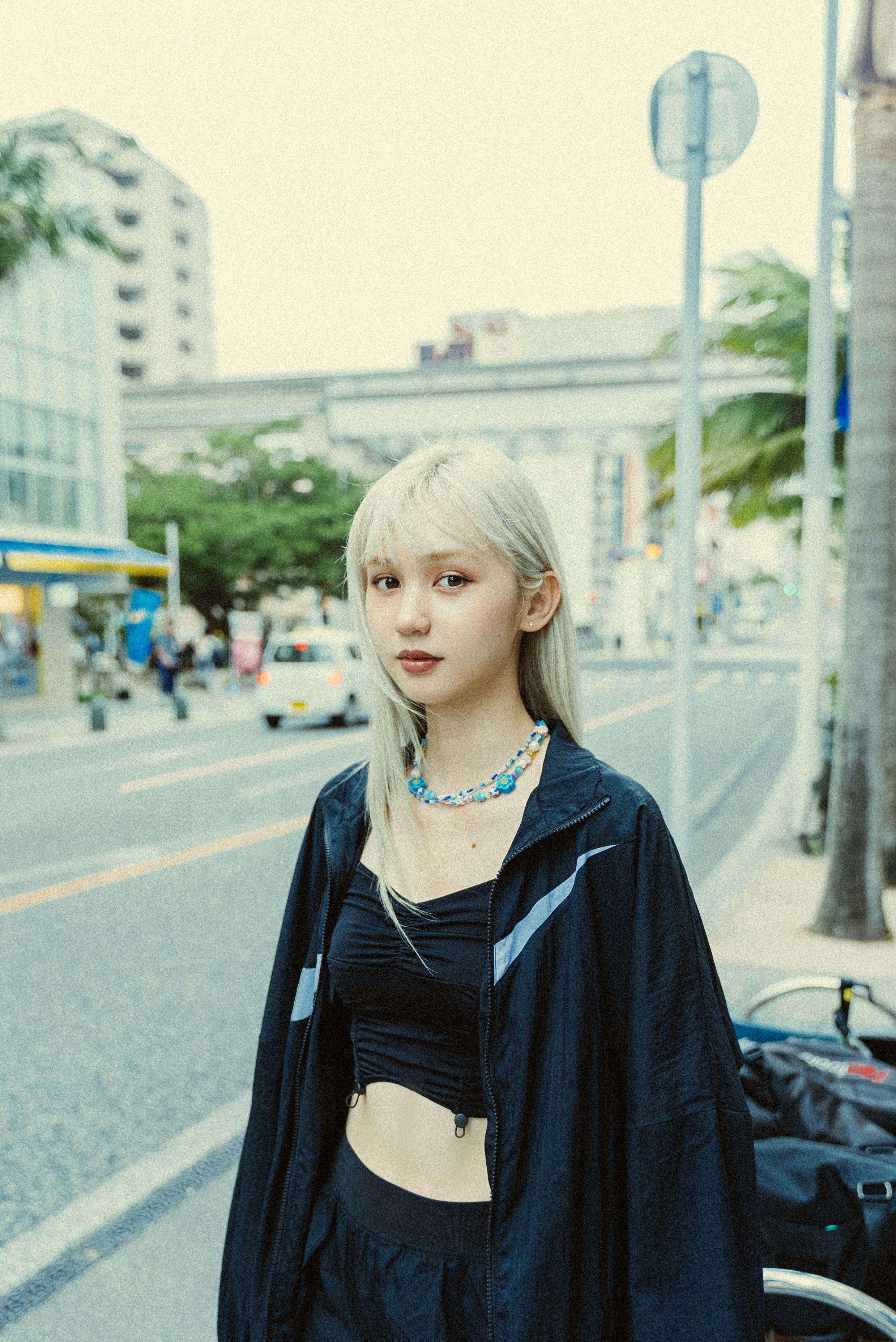 Nancy Kwai赴沖繩拍攝自己首個個人MV。