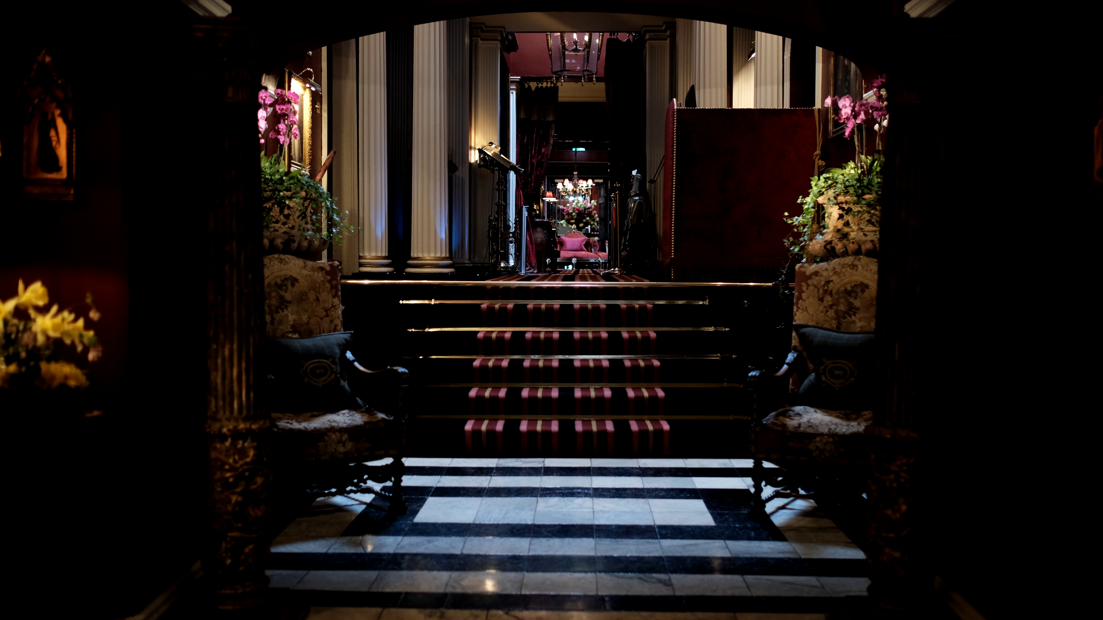 酒店內共設有18間奢華客房以及5間浪漫套房