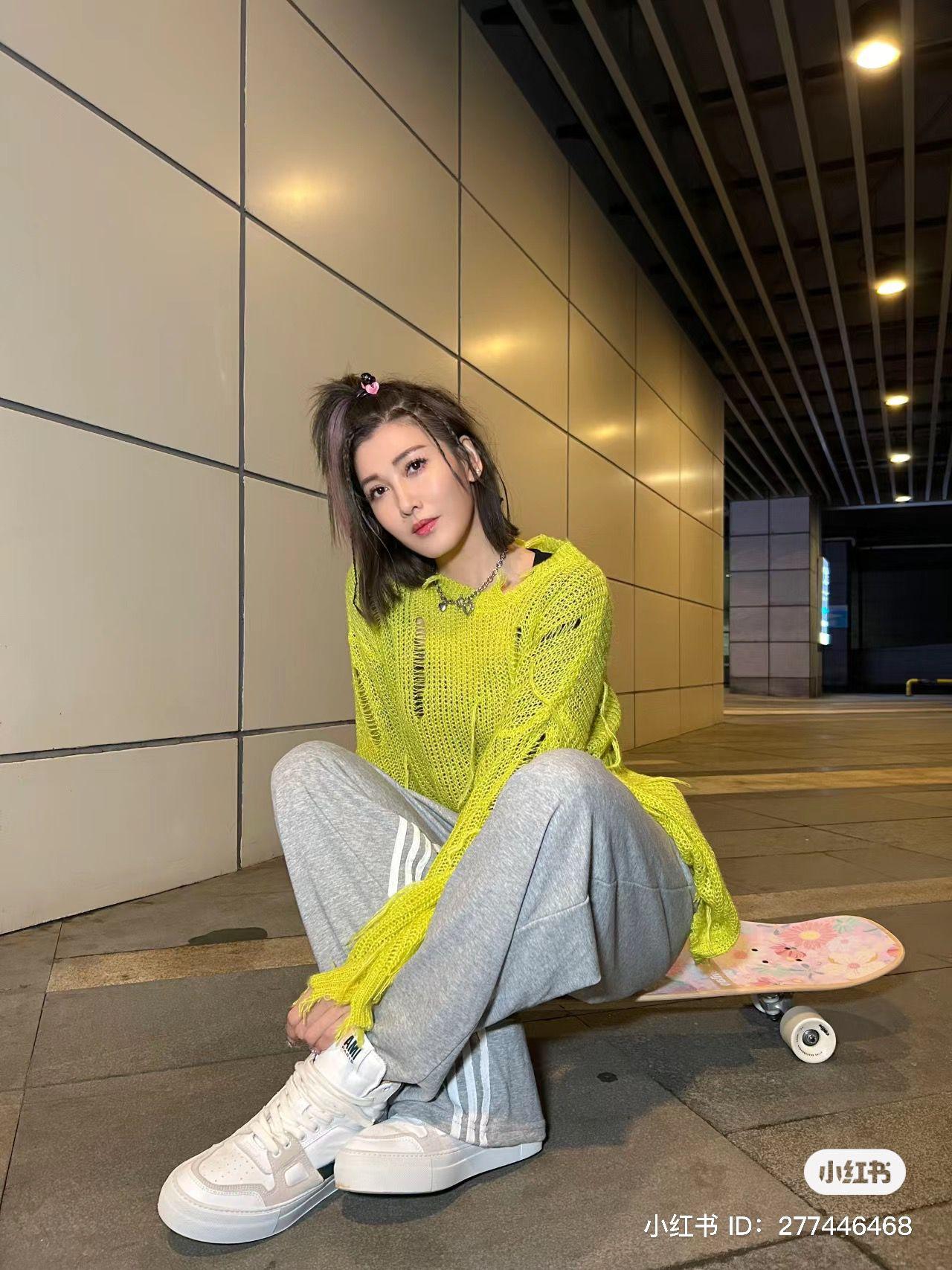 李彩華小紅書圖片