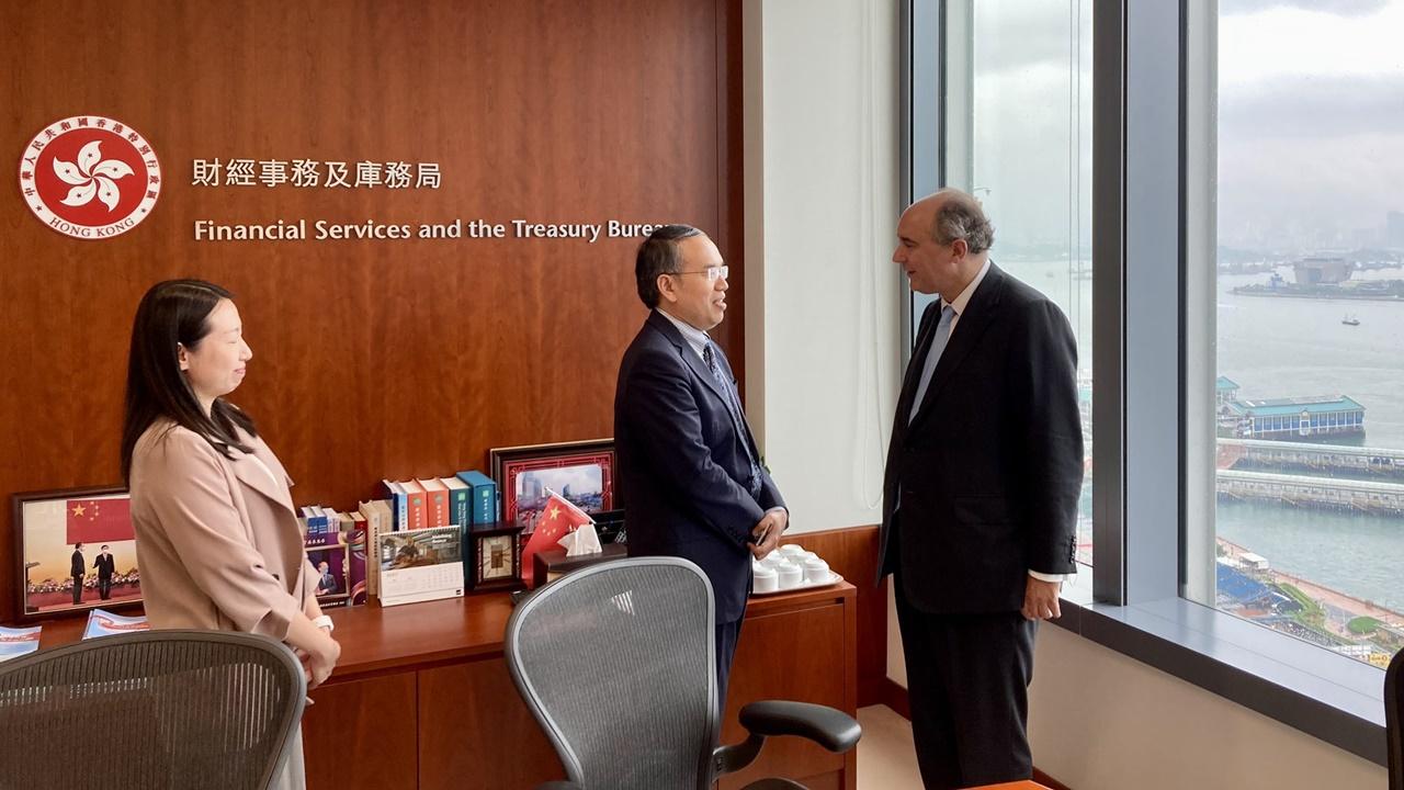 莊敦文與許正宇會晤。(Twitter)