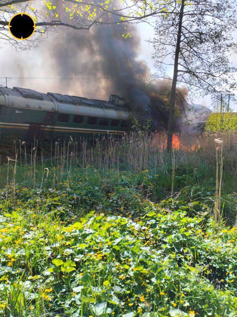 俄羅斯傳媒報道,靠近烏克蘭邊境布揚斯克州(Bryansk) 周一(1日)有火車軌遭爆炸物破壞,導致一列載貨列車出軌,無人受傷。(Twitter)