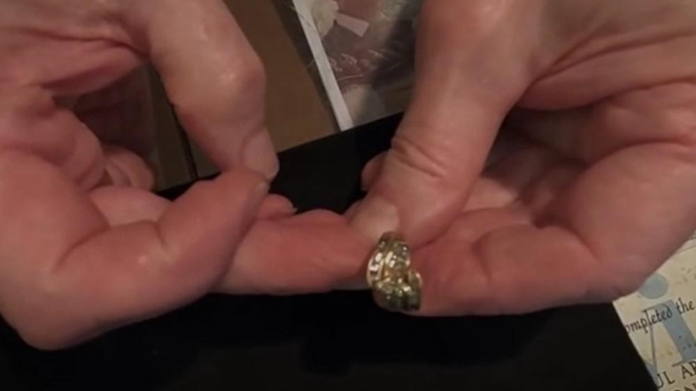 2名珠寶商確認,相片與工人找到的是同一隻戒指。(網上圖片)