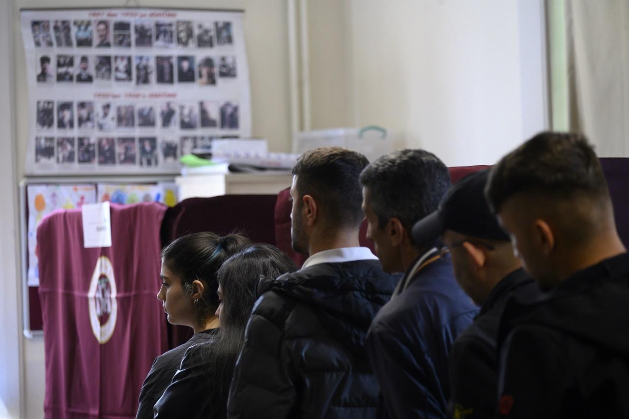 最高選舉委員會表示,點票過程沒有受到干擾。(AP)