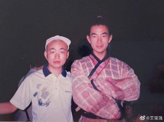 小齊於二十多年前拍電視劇時,王寶強還是個臨記。
