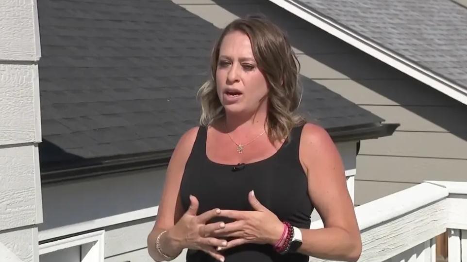 屋主Amber Hall:買到人生第一間屋卻不敢住。(網上圖片)