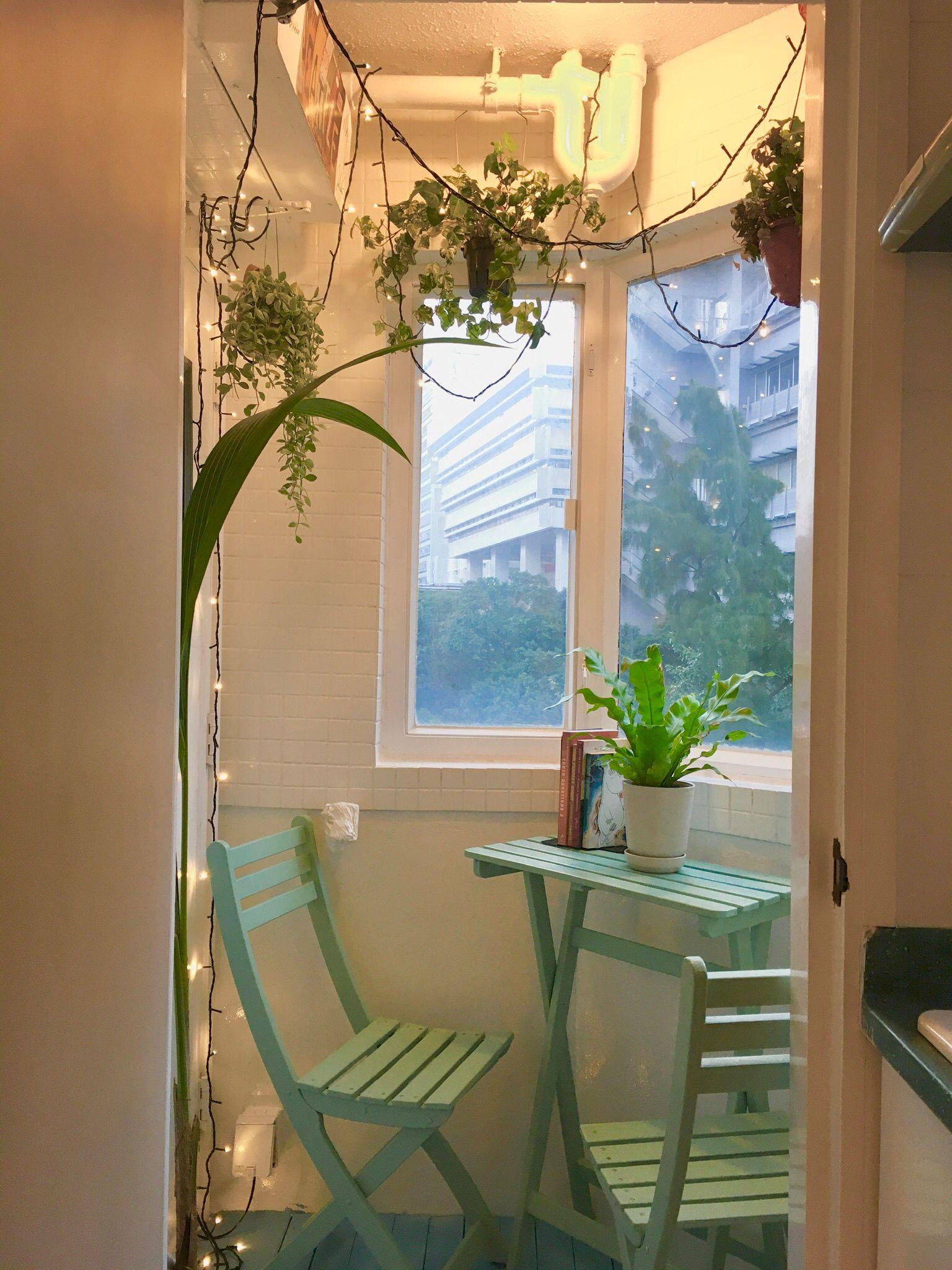 小露台裝修布置精緻舒適。