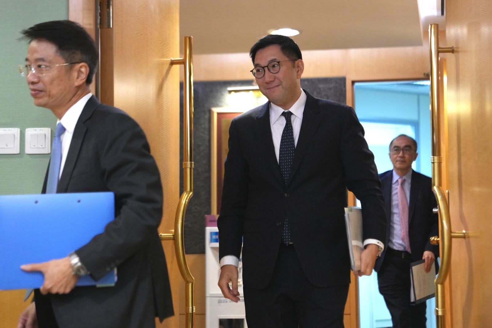 薪酬趨勢調查委員會今日公布薪酬趨勢調查結果。(陳奕釗攝)