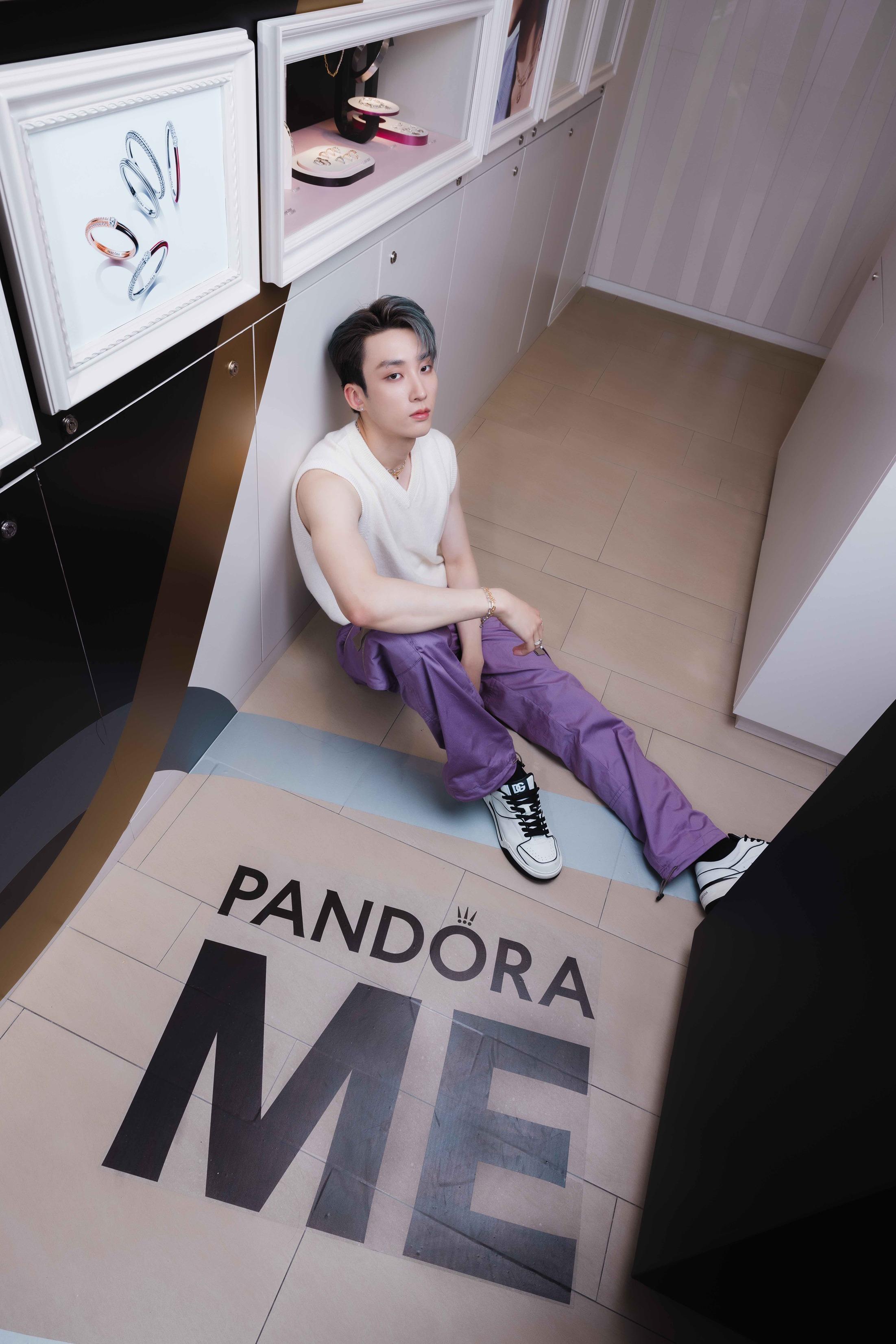 WAIN挑選Happy Mini Dangle,希望可透過音樂把正能量傳遞給觀眾。