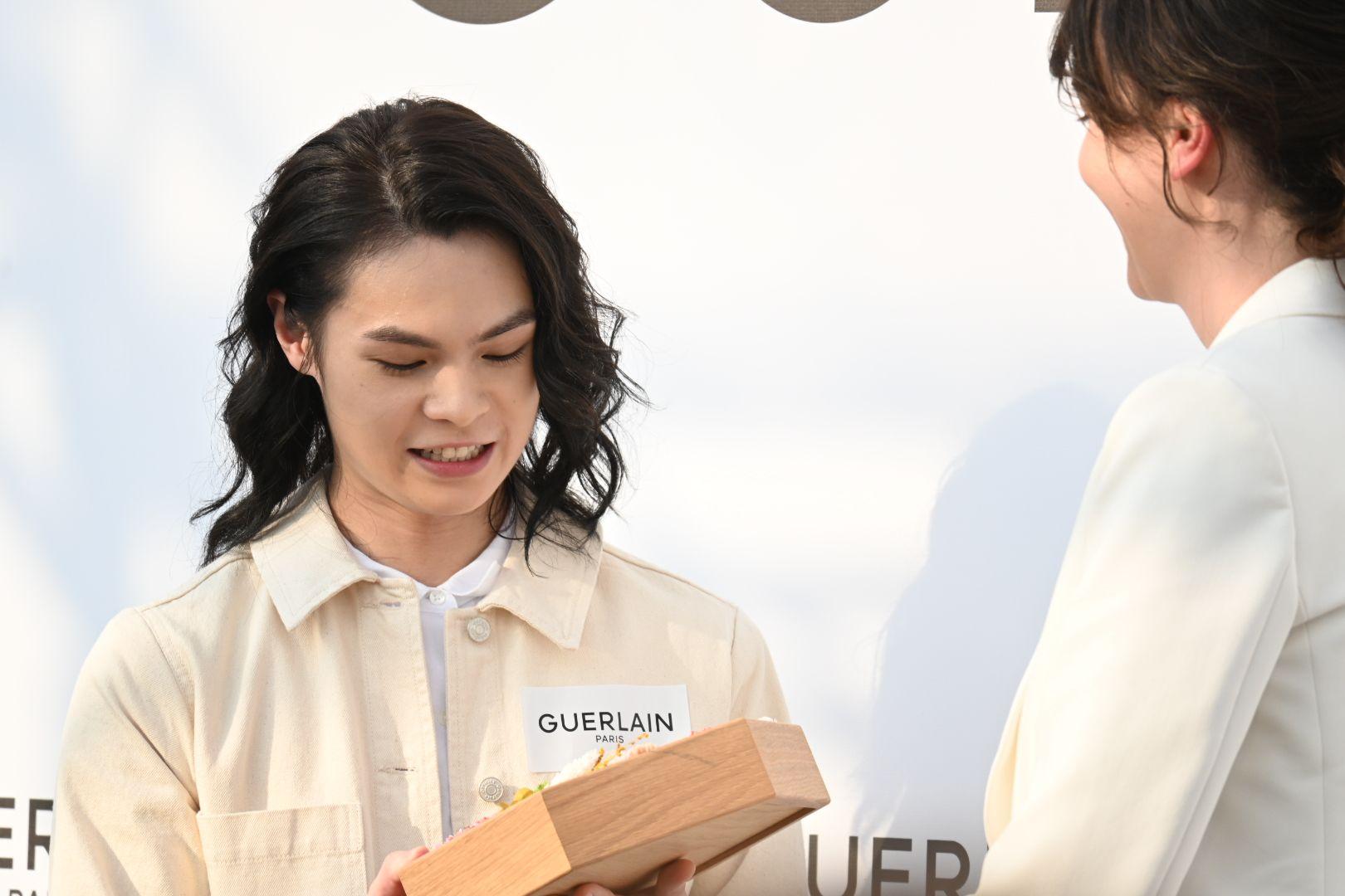 Tiger現身尖沙咀擔任美容護膚品牌揭幕嘉賓。