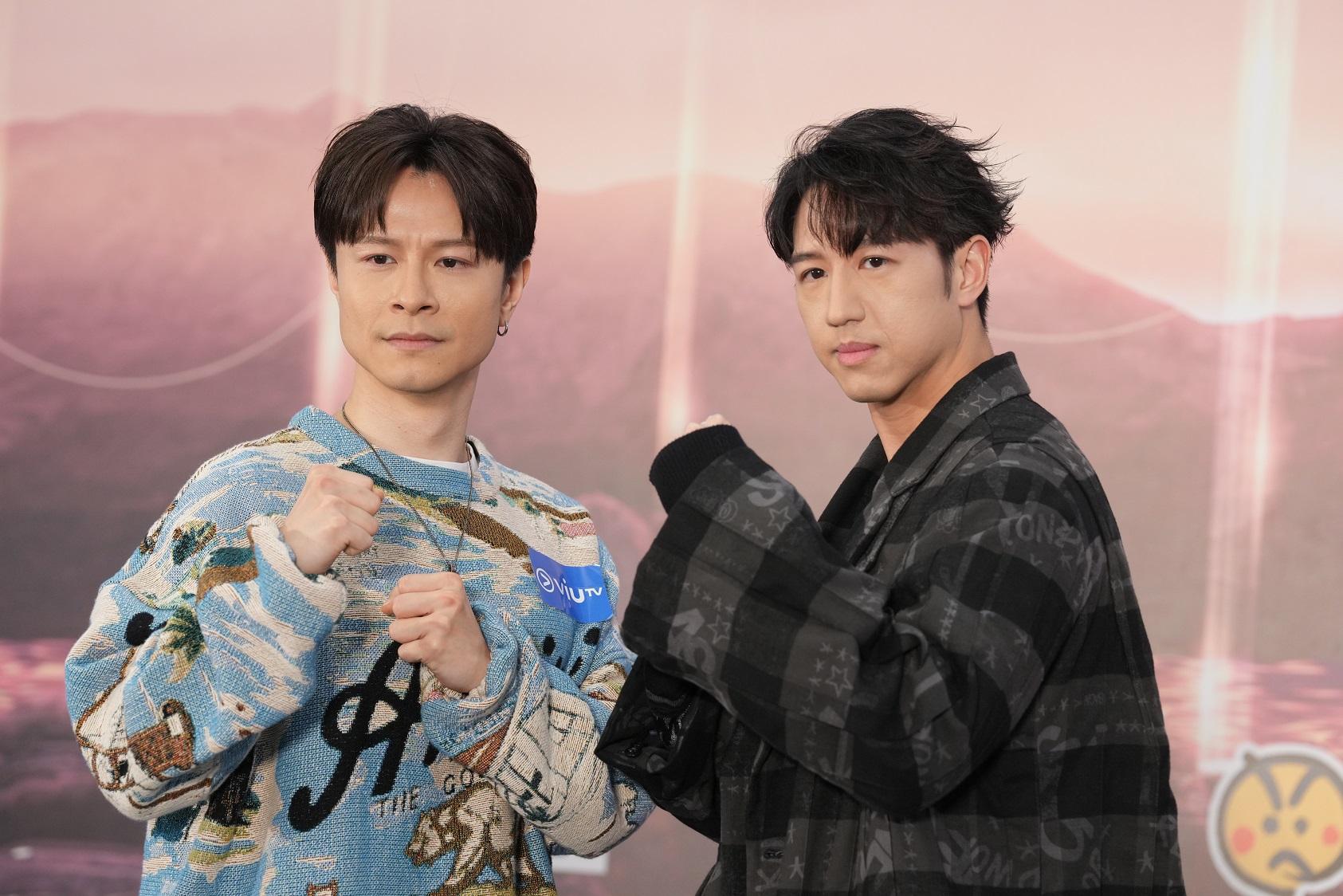 陳健安與馮允謙為搶仔傷感情,作嬲爆狀合照。(陳奕釗攝)