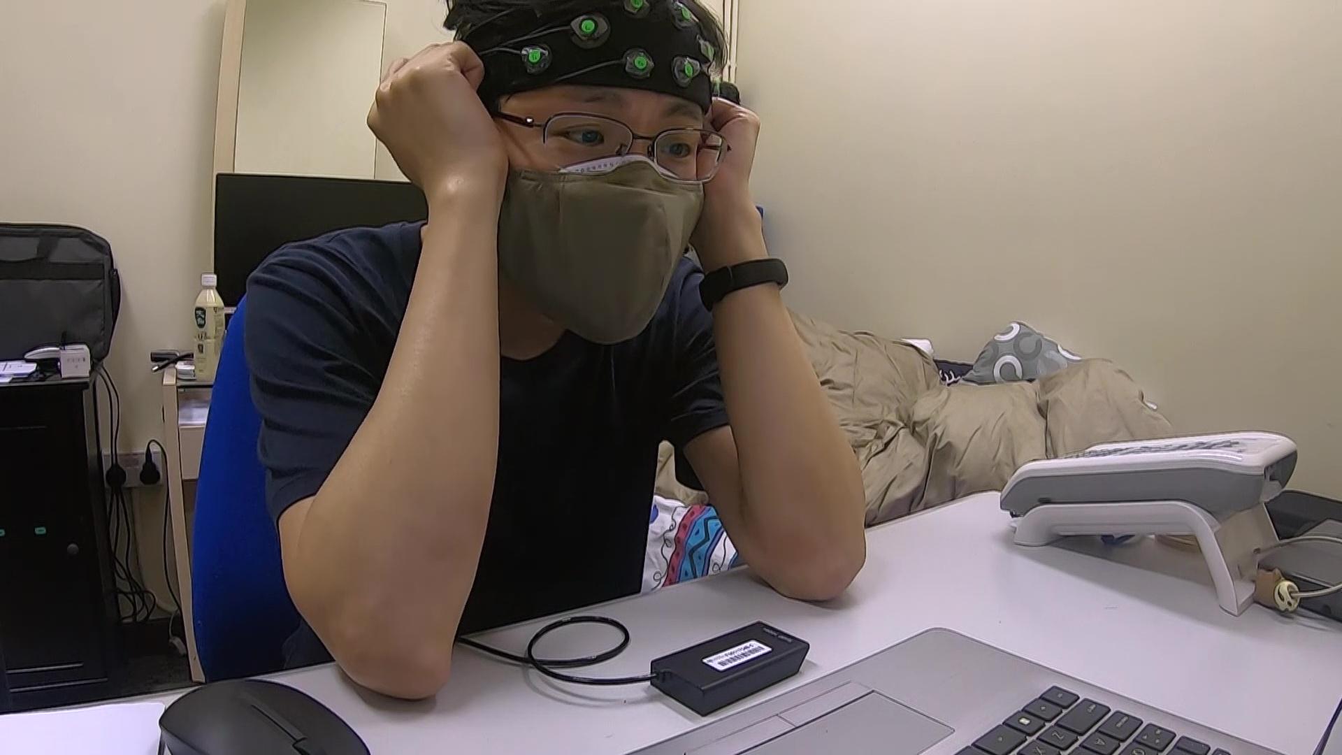 方東昇挑戰24小時不眠不休,不禁露出呆萌樣