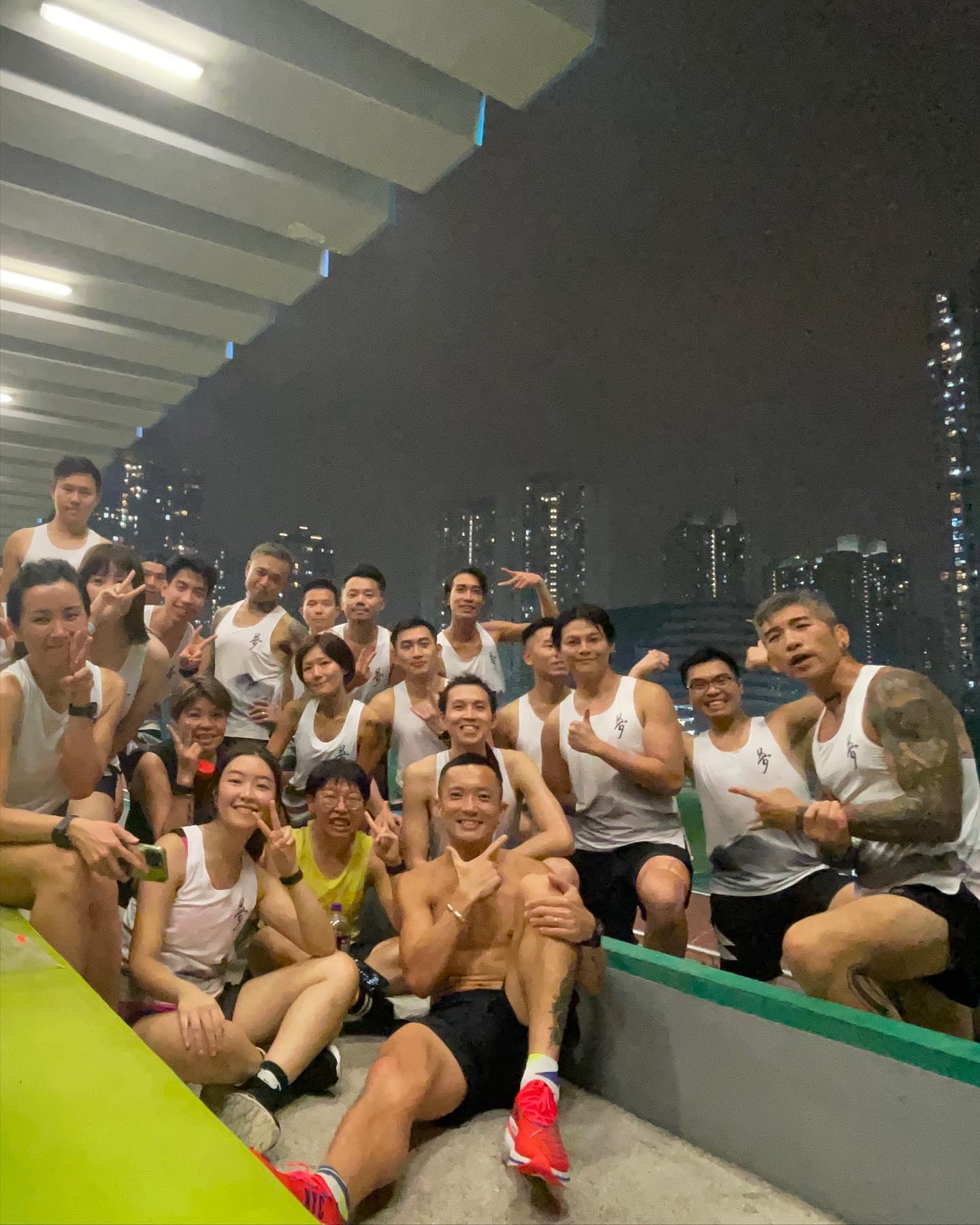 保錡很享受與志趣相投的跑友,不理身份,純綷練跑。