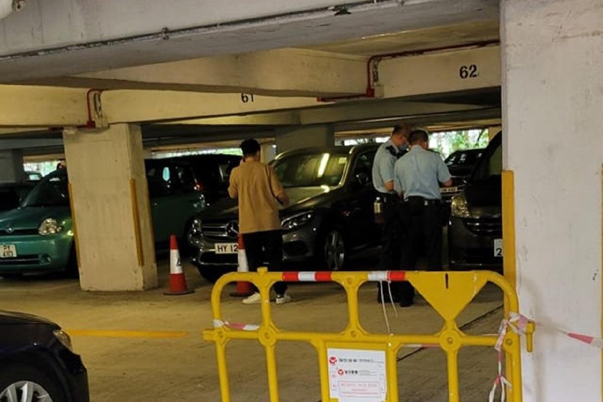 有探員到停車場調查案件。(網民Lo Fu@FB群組「黃大仙區友(黃大仙,新蒲崗,鑽石山,慈雲山......)」)