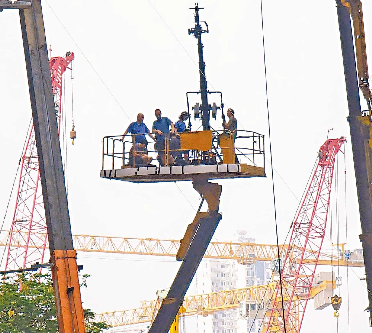 九龍城升降台倒塌