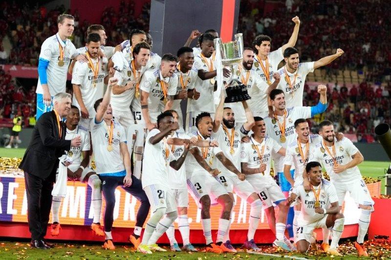 皇馬捧西班牙盃