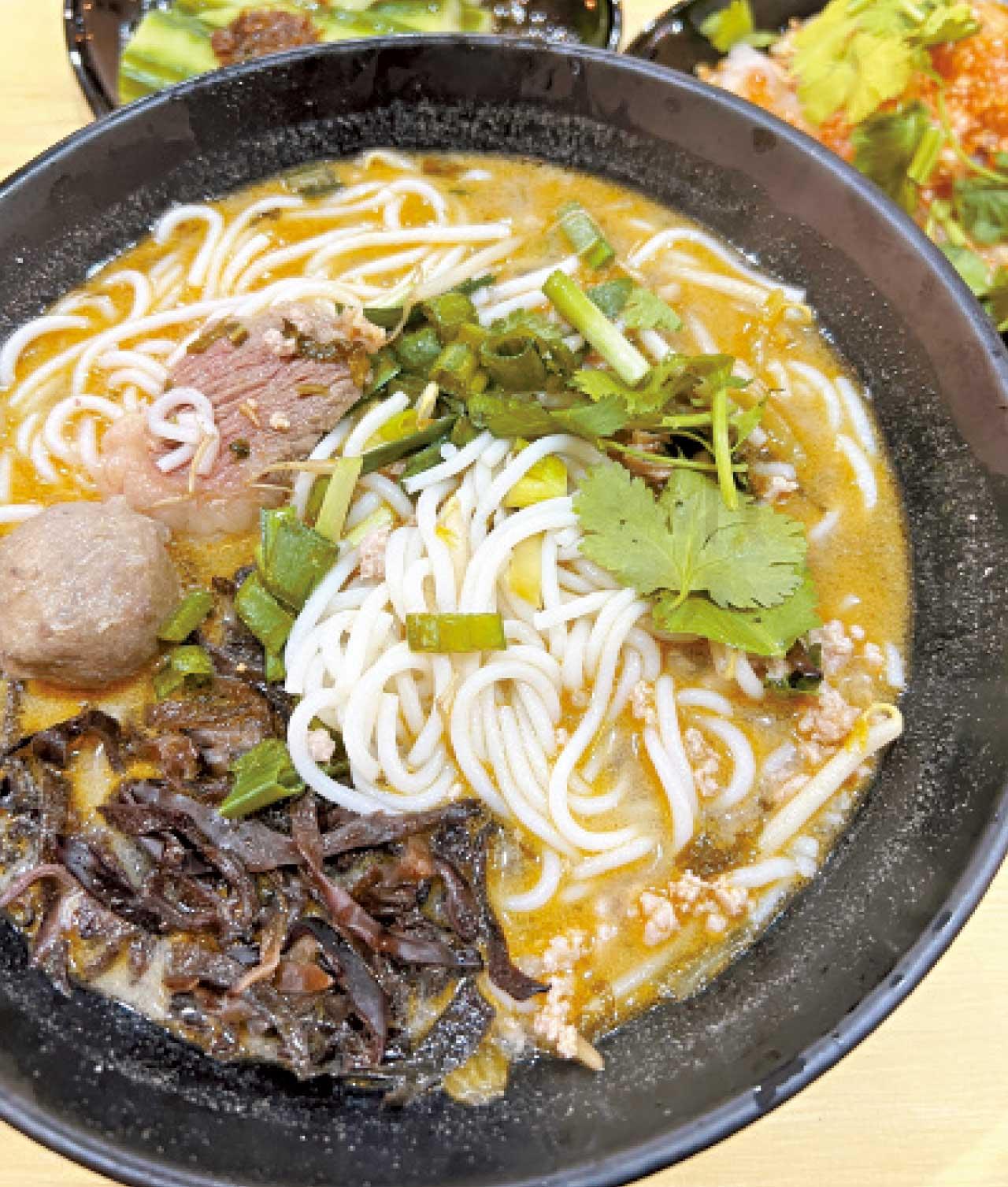 倫敦首間港式雲南米線