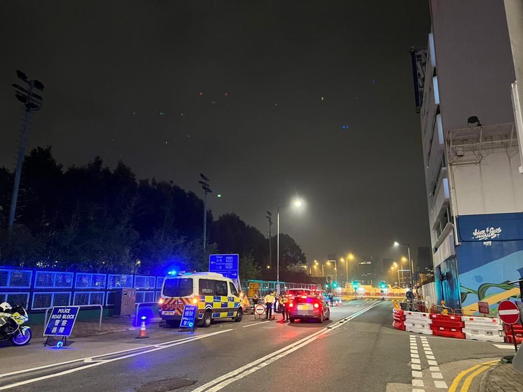 五一黃金周2023|警拘兩的士司機涉濫收車資 蘭桂坊去跑馬地索價300元收貴3倍