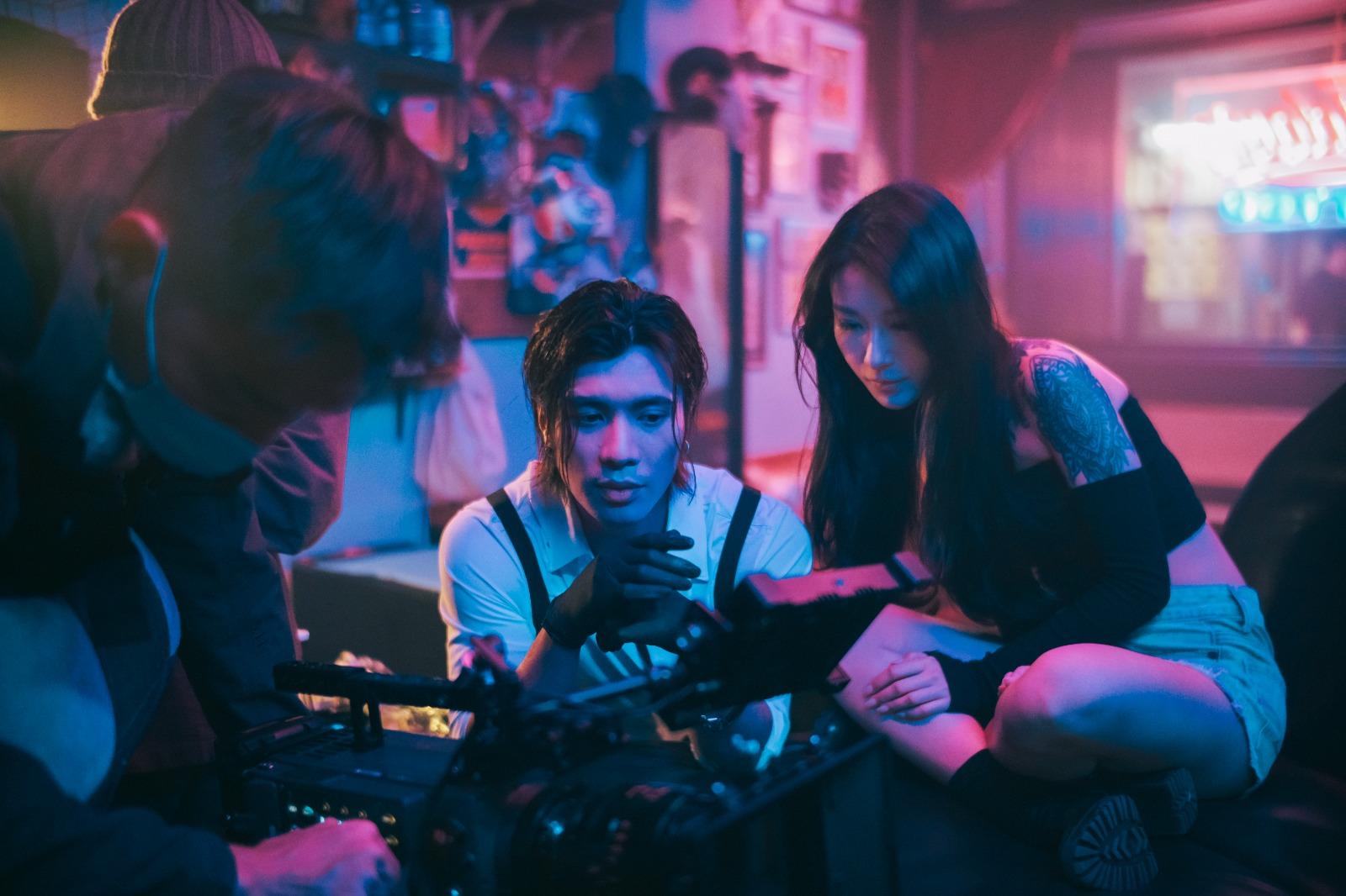 YanTing在《WANT》的MV中飾演一位紋身師。