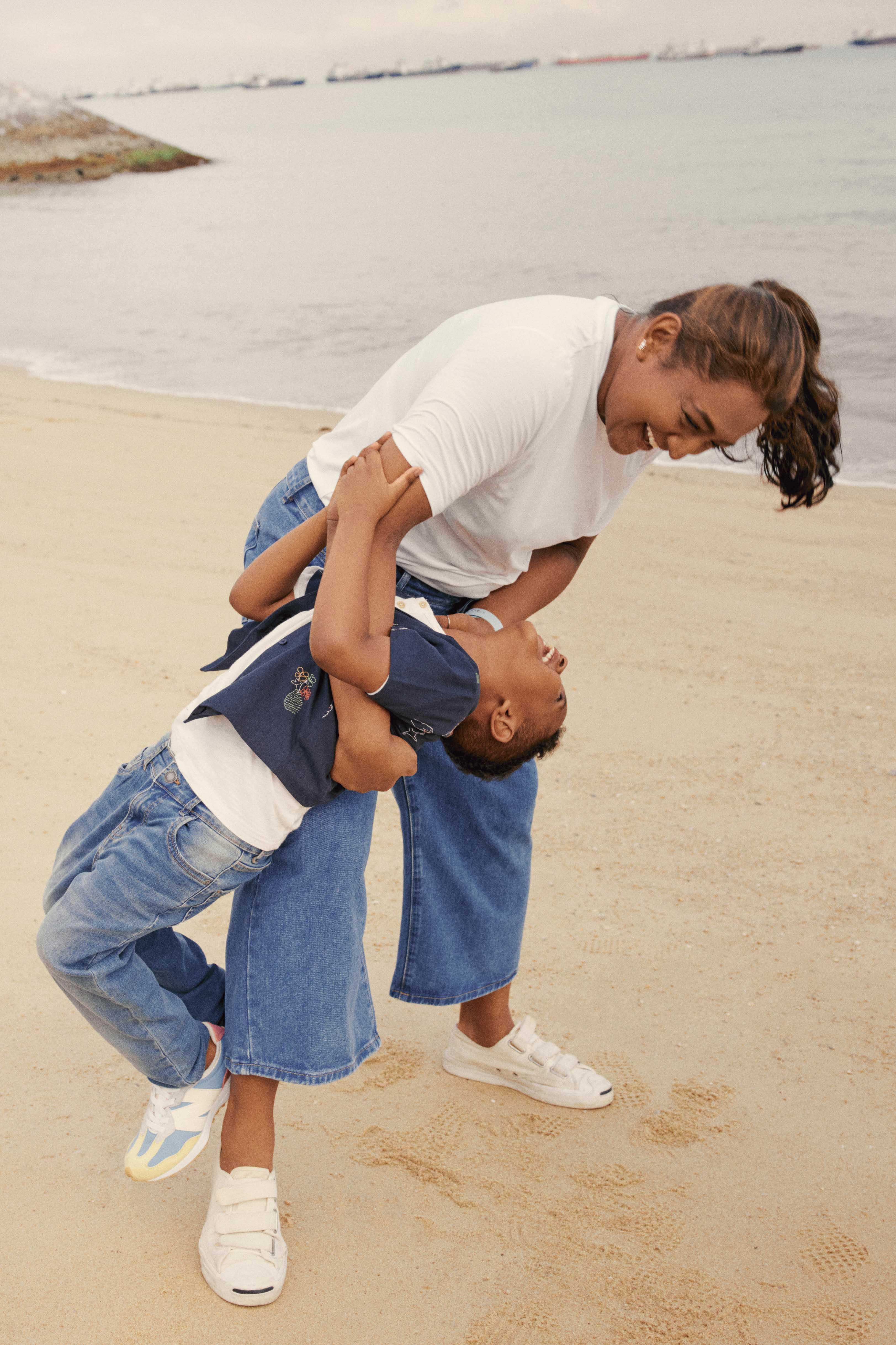 FAldari Maternity Supima Cotton Tee (White), Aureelia Straight High Rise Jeans (Medium Denim Washed)