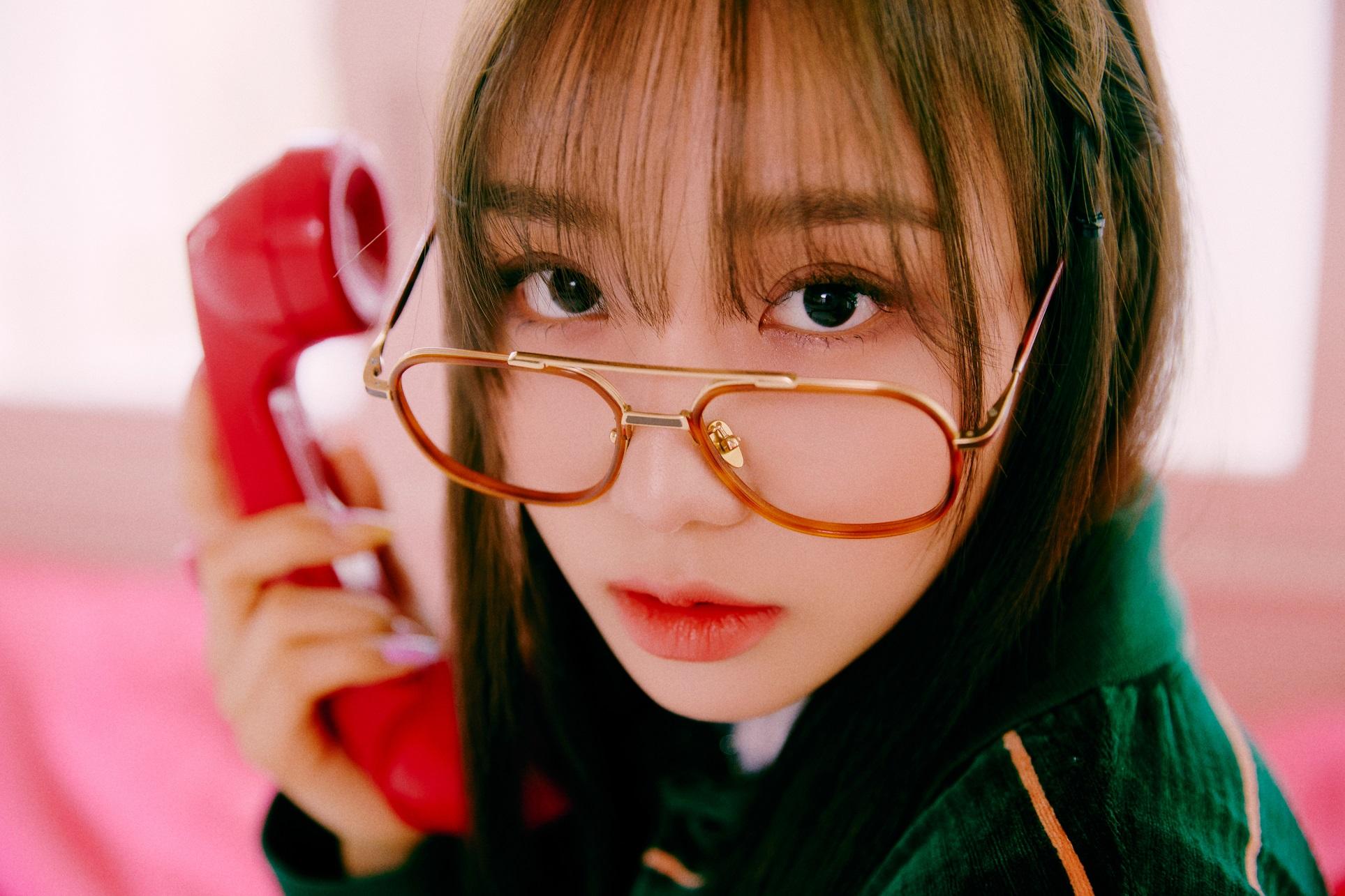 韓國女團FIFTY FIFTY成員SAENA。