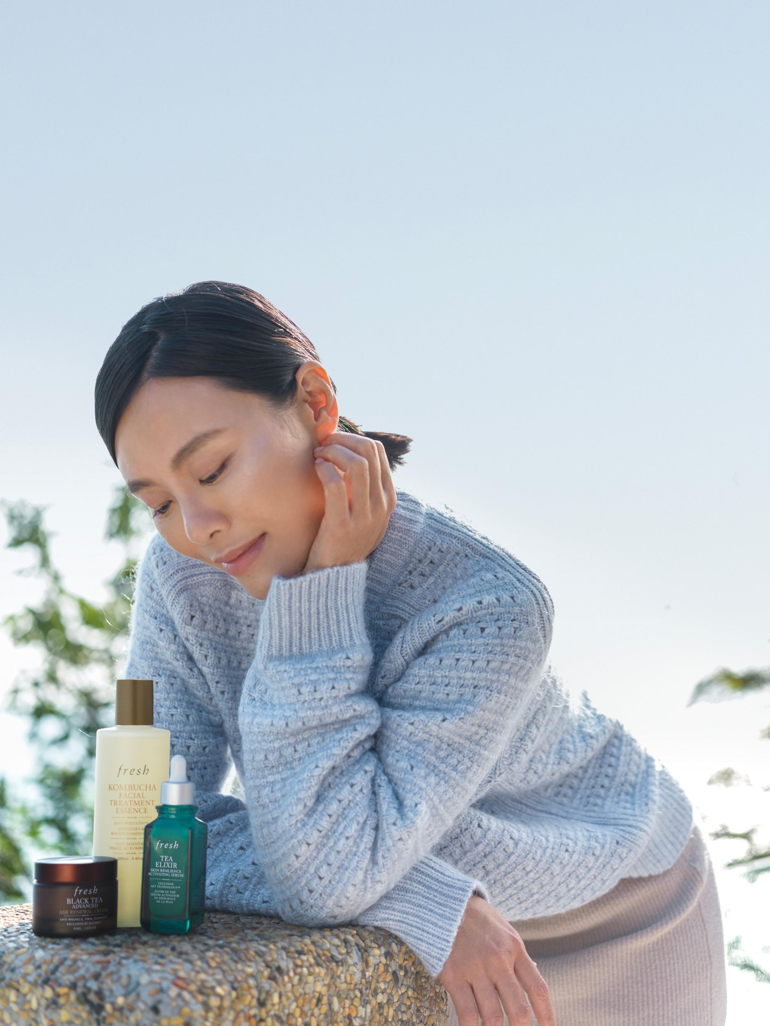 Fresh邀請瑜伽大師魏秋琪到Aether沉浸式享受壯麗的大自然環境。