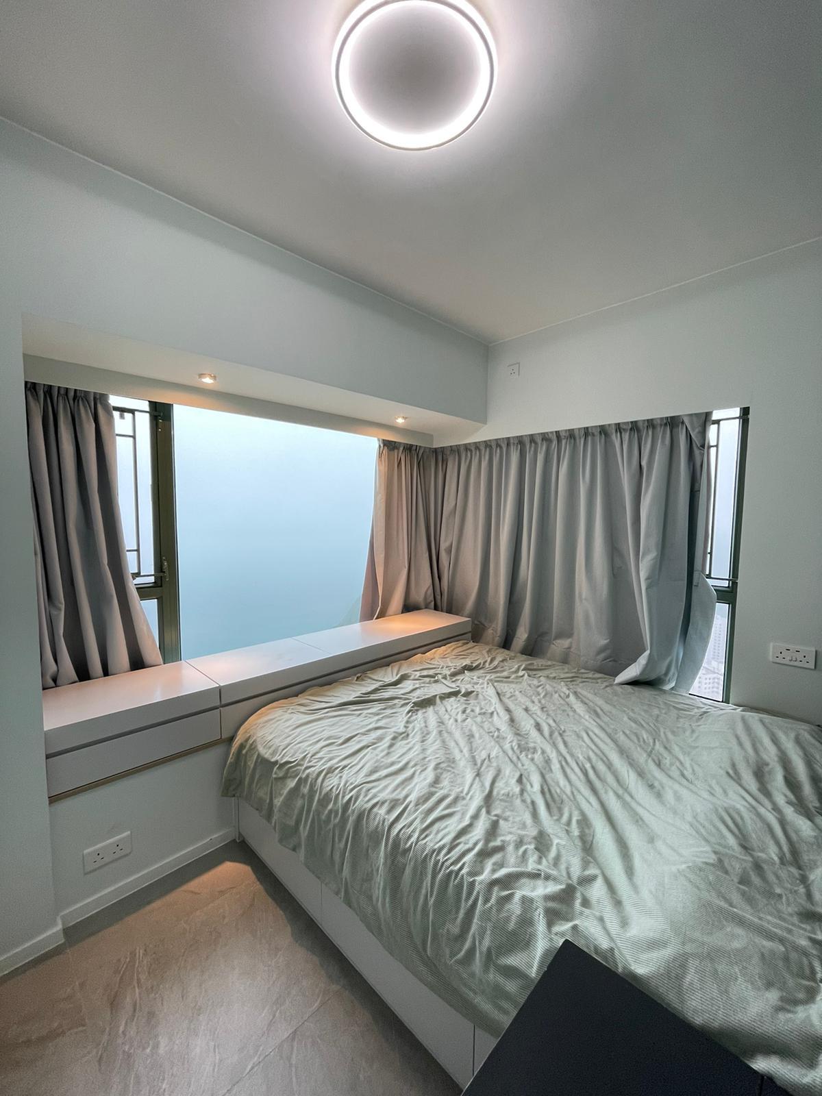 主人套房採90度闊大玻璃窗設計,採光度極高。(代理提供)