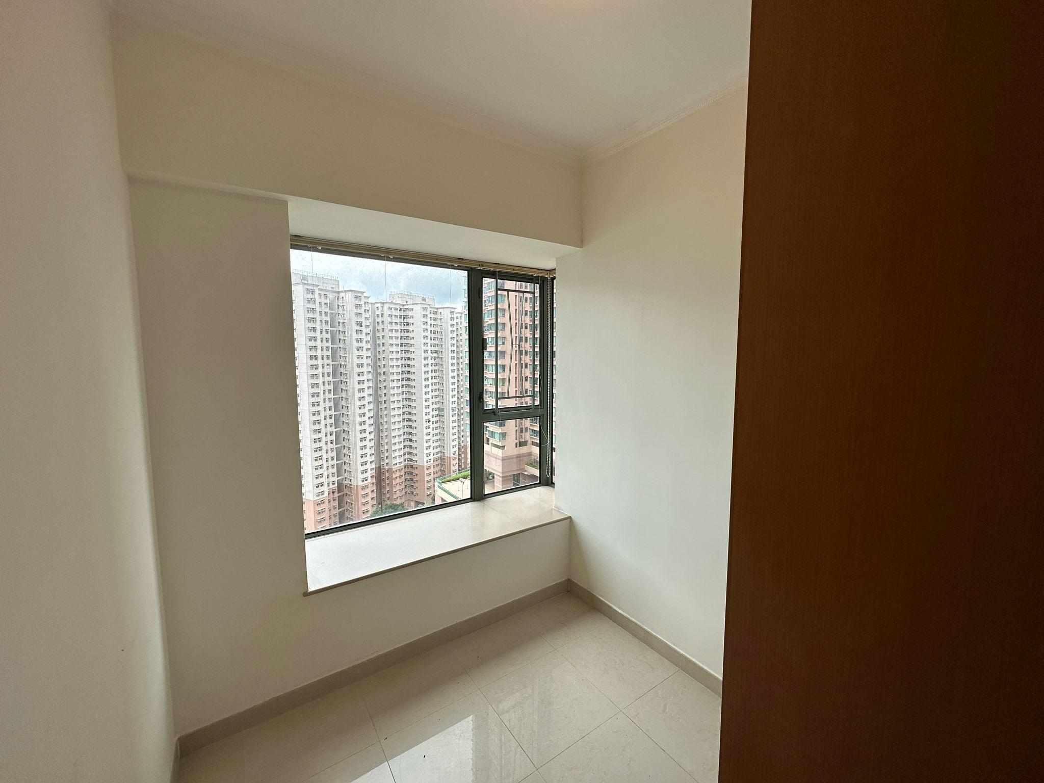 另一間睡房面積不大,勝在方正實用。(代理提供)