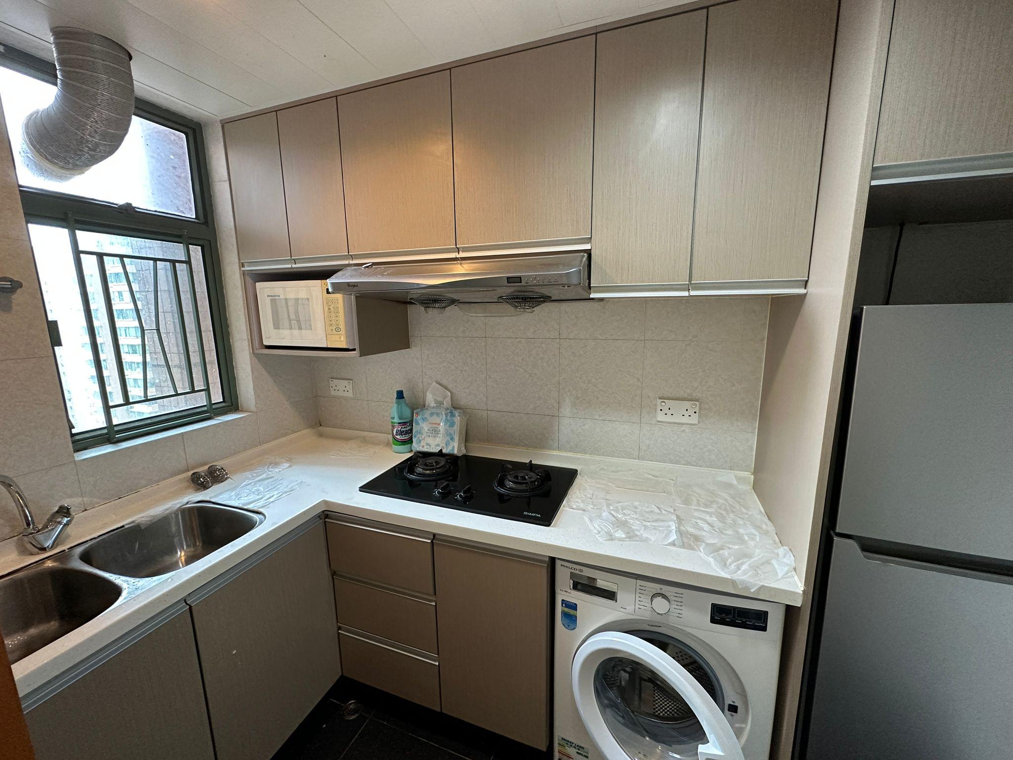 廚房配套簇新企理,空間亦充足。(代理提供)
