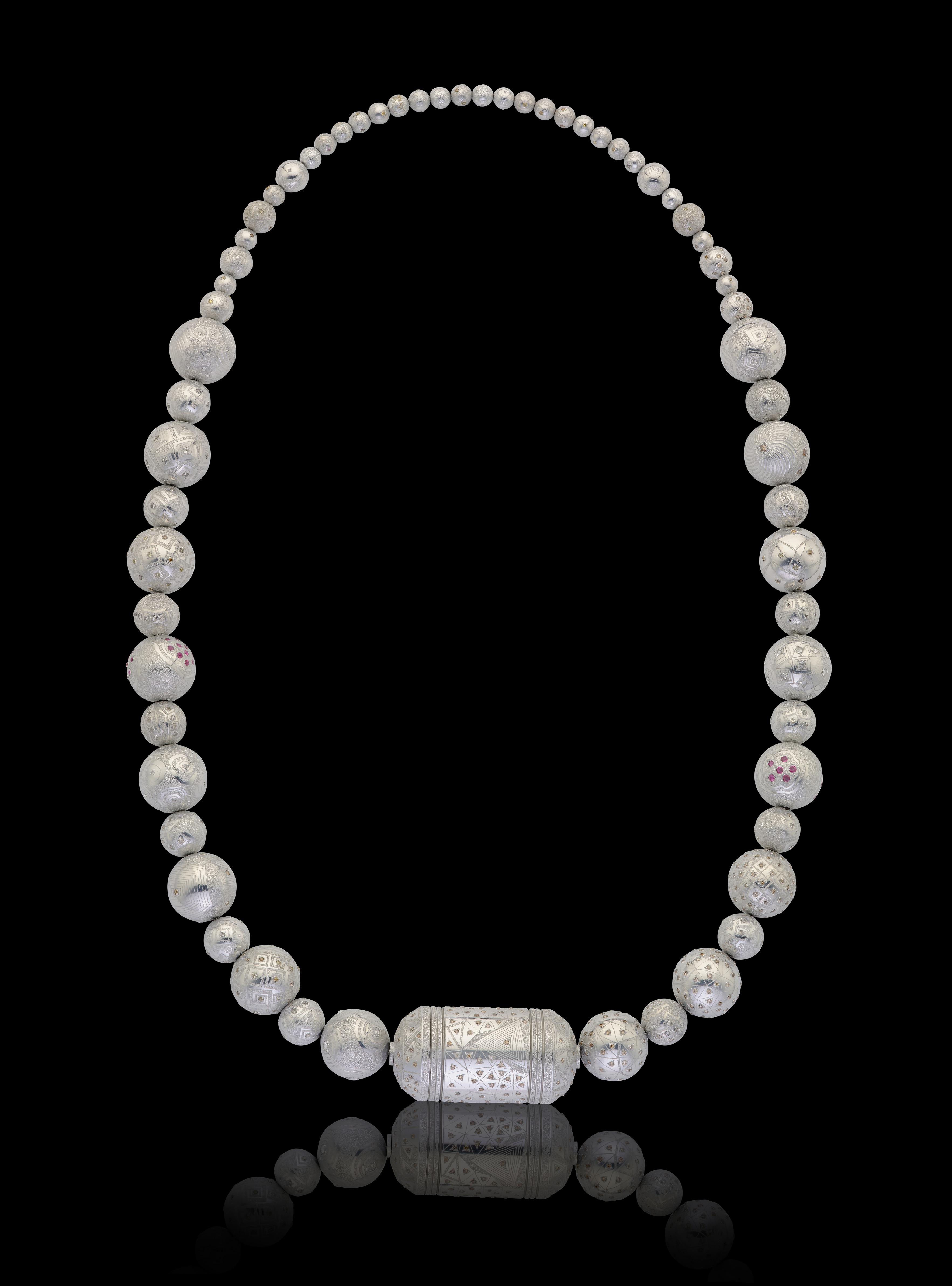 鋁、鑽石、彩鑽及紅寶石