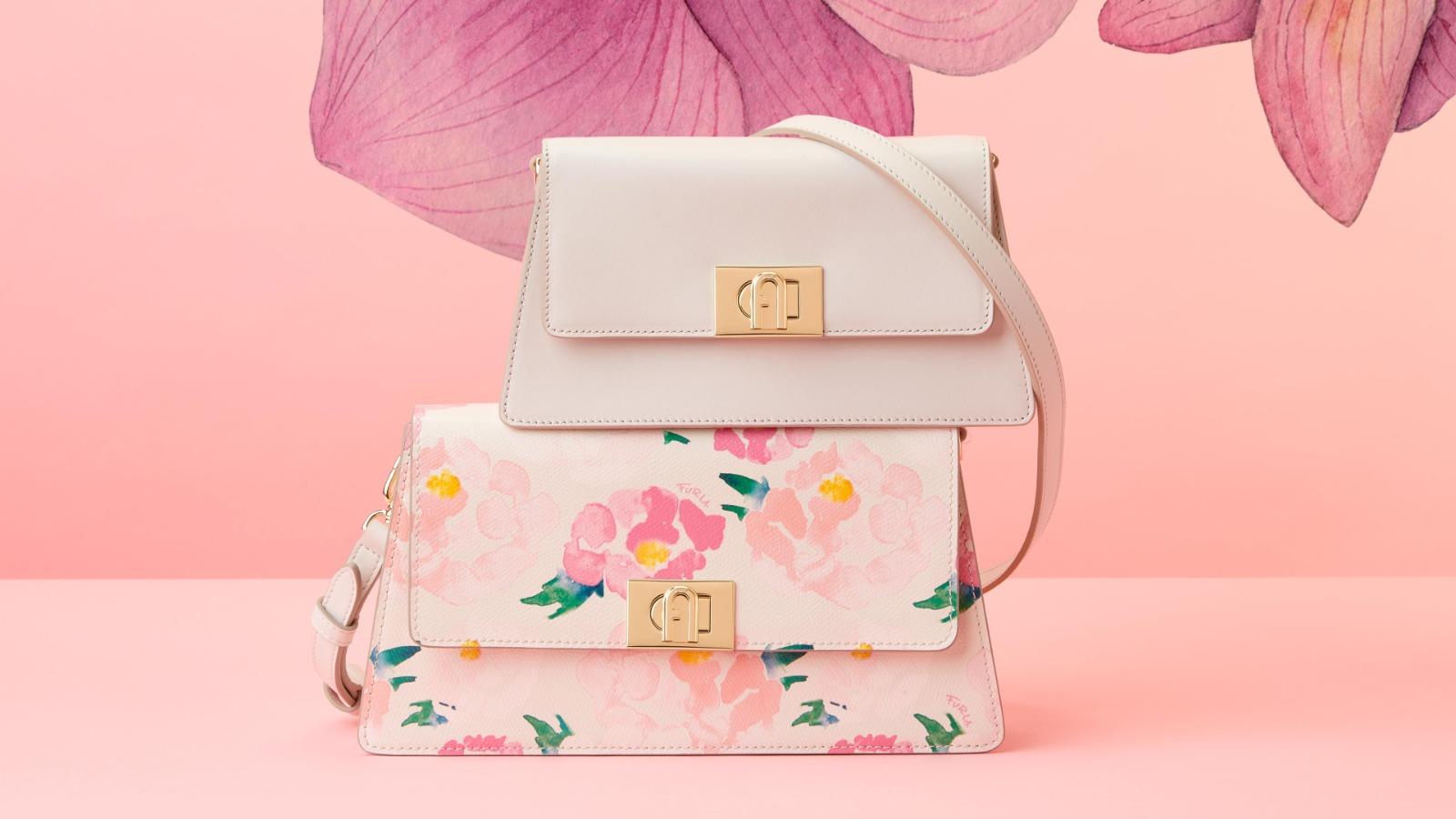 母親節禮物2023推介|(Top)Furla Zoe Shoulder Bag Mini Size $3,660、(Bottom)Furla Zoe Shoulder Bag Small Size $4,190