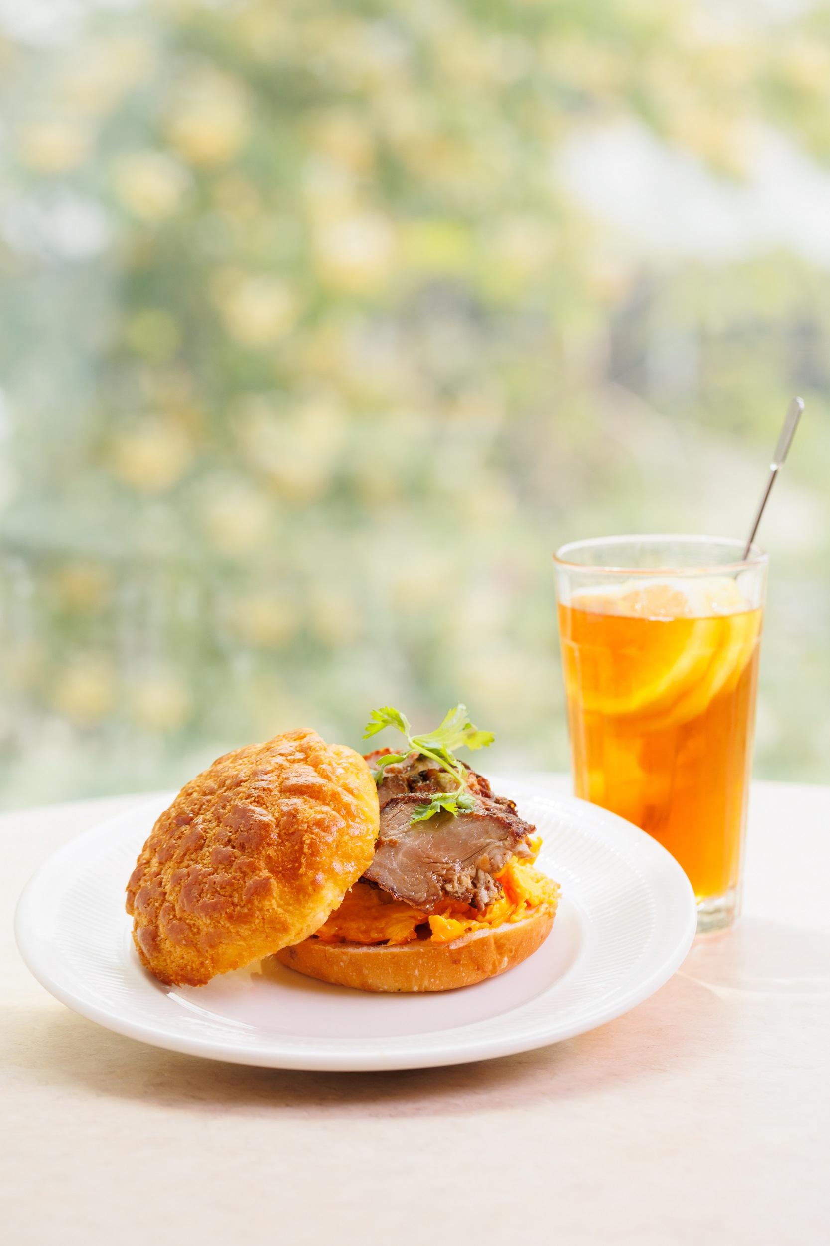 #bistrocity 綠蔭中的本土藝術味道