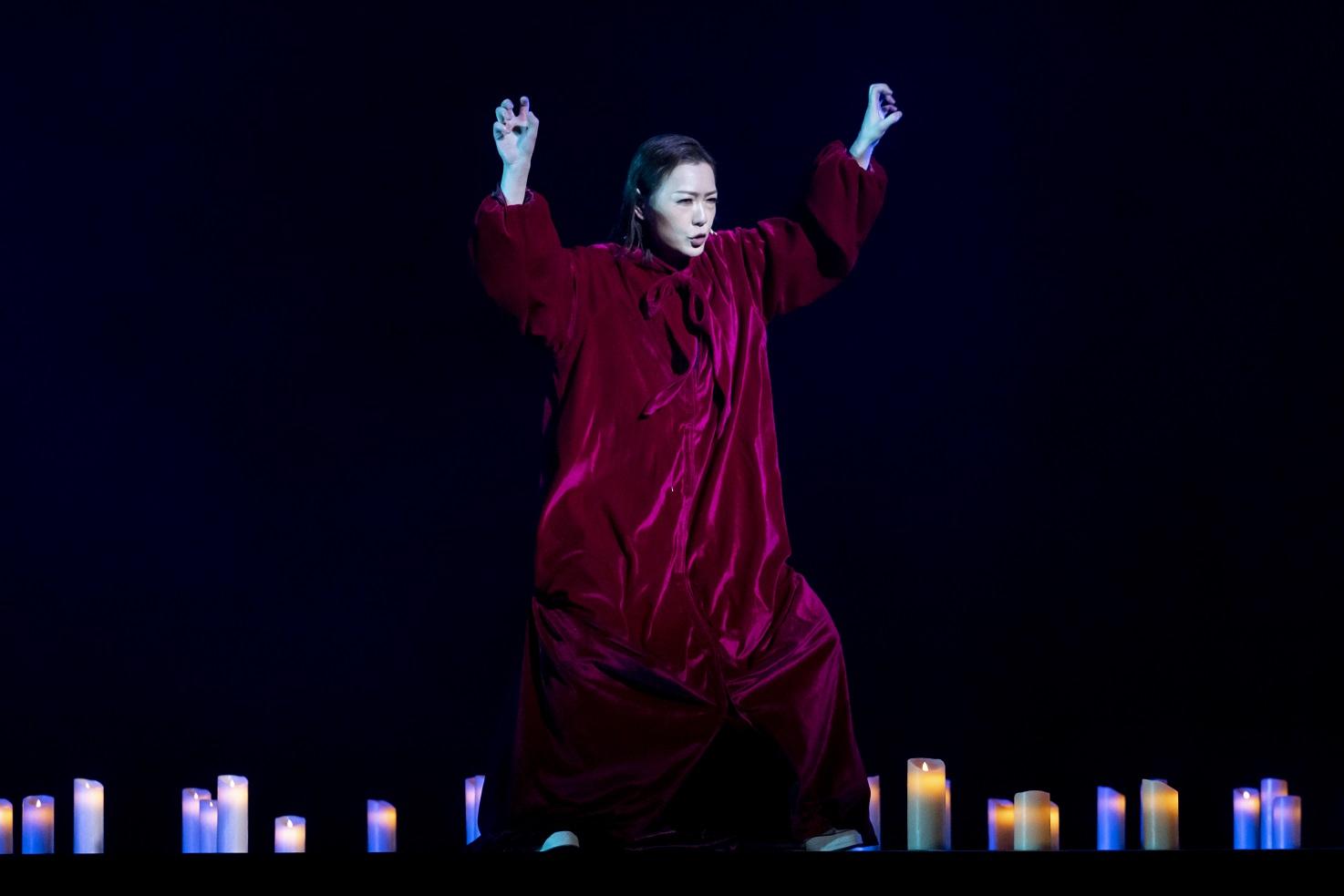 田蕊妮在《大離婚日》又唱又跳,施展渾身解數演獨腳戲。