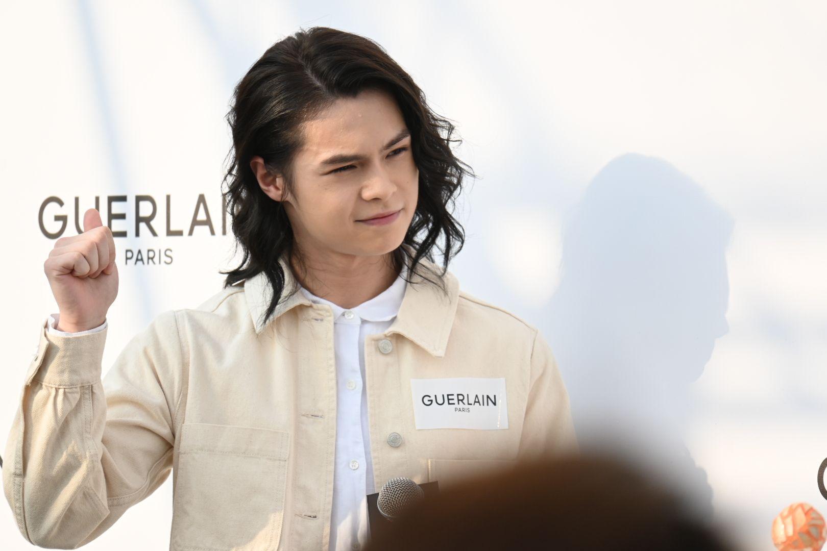 Tiger現身尖沙咀擔任美容護膚品牌揭幕嘉賓。