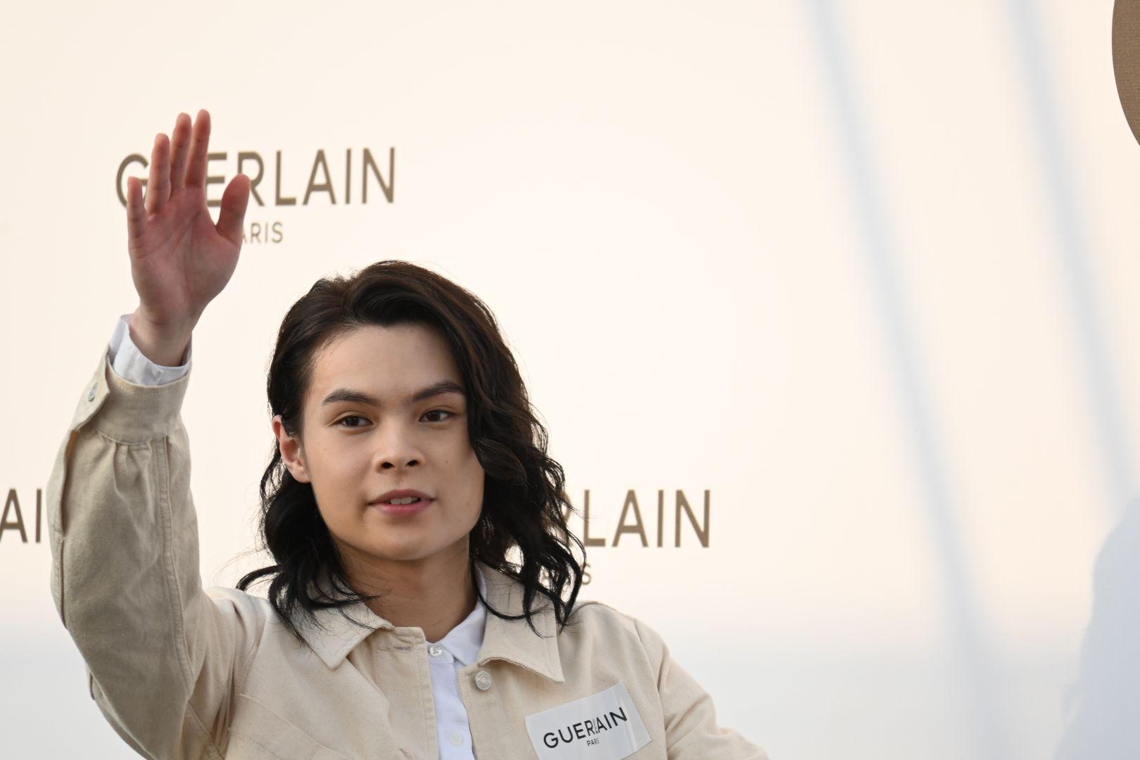 Tiger現身尖沙咀擔任美容護膚品牌揭幕嘉賓。