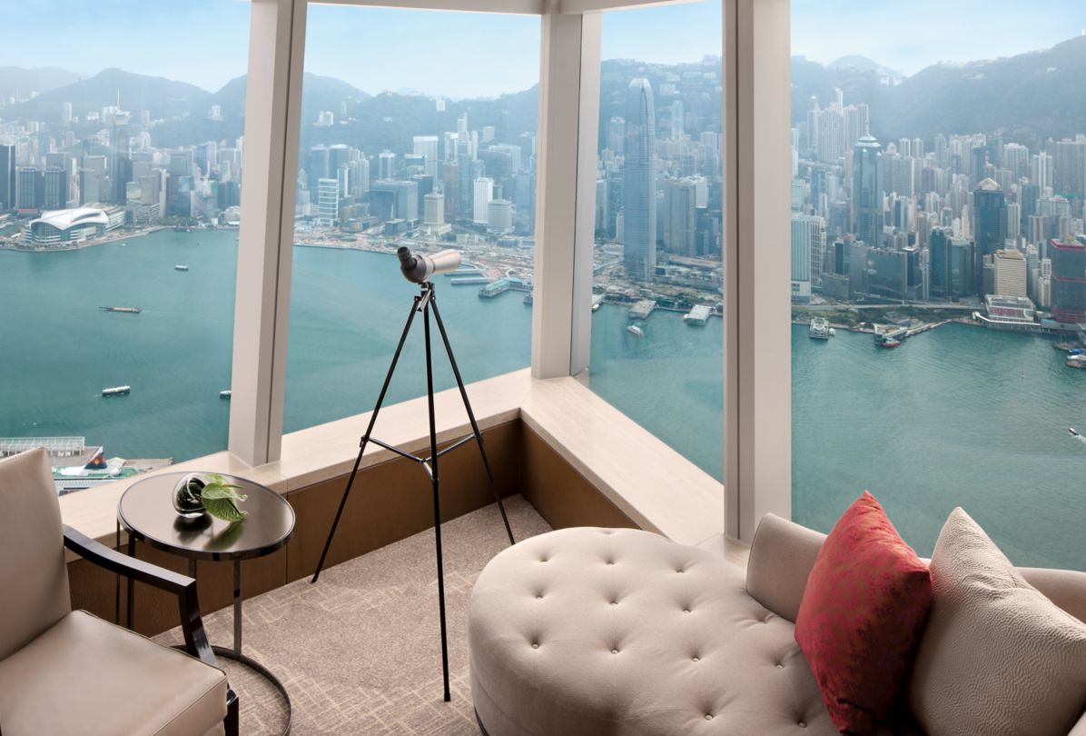 5. The Ritz-Carlton (中國香港)