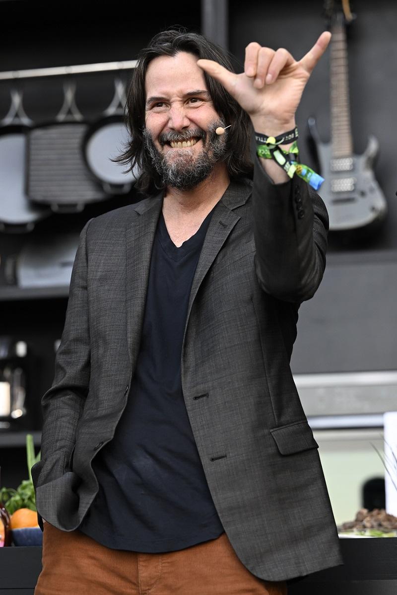 奇洛曾透露,自己愛音樂多過拍戲。