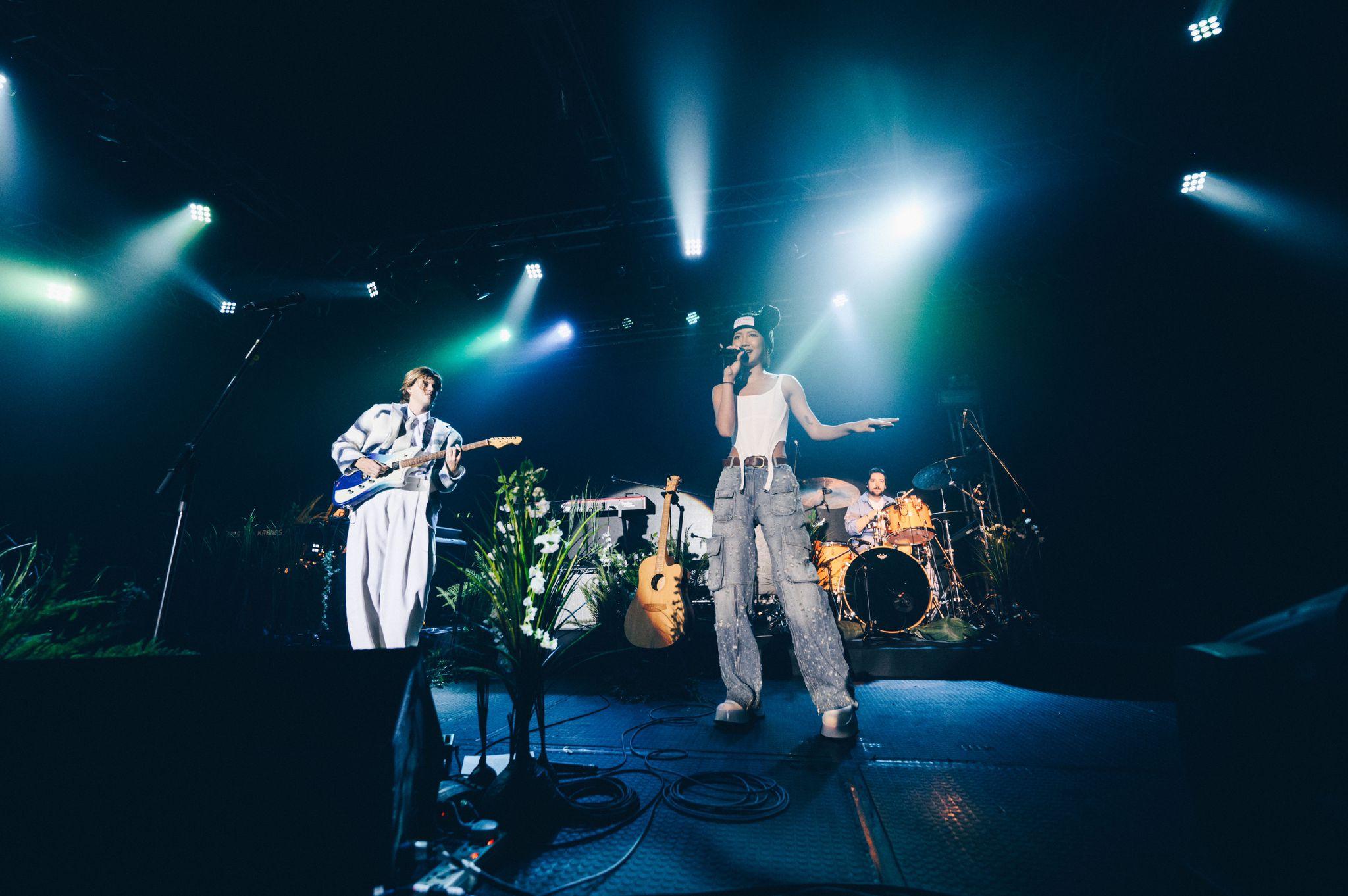 COLLAR成員Marf邱彥筒為澳洲小天王Ruel巡唱香港站擔任嘉賓。