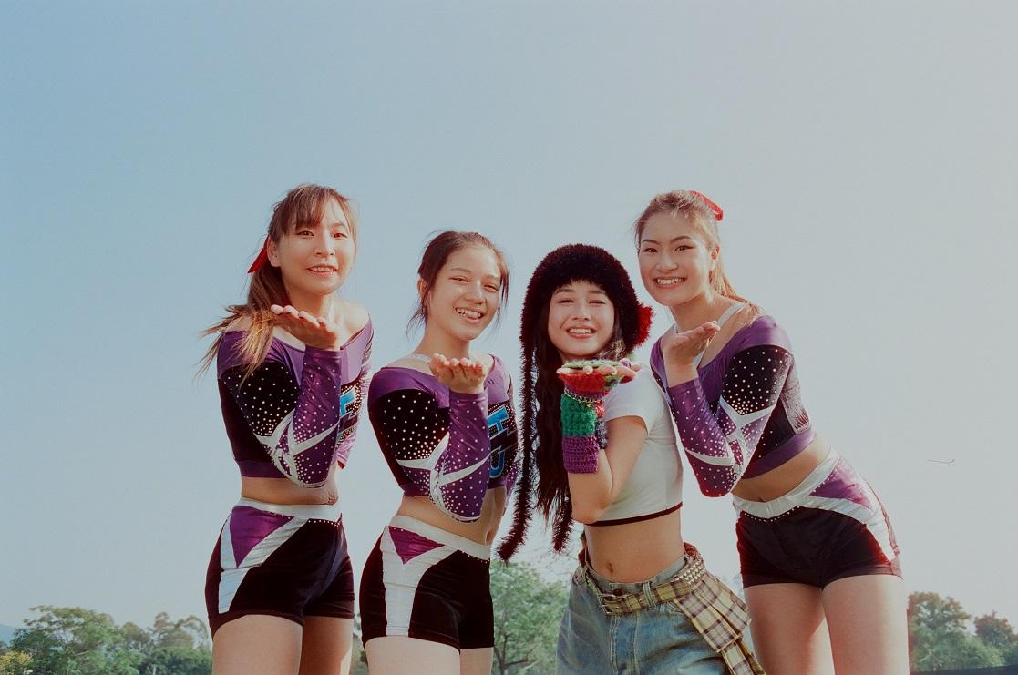 THAIMAY找到啦啦隊隊員一起拍《獅吼功》MV。