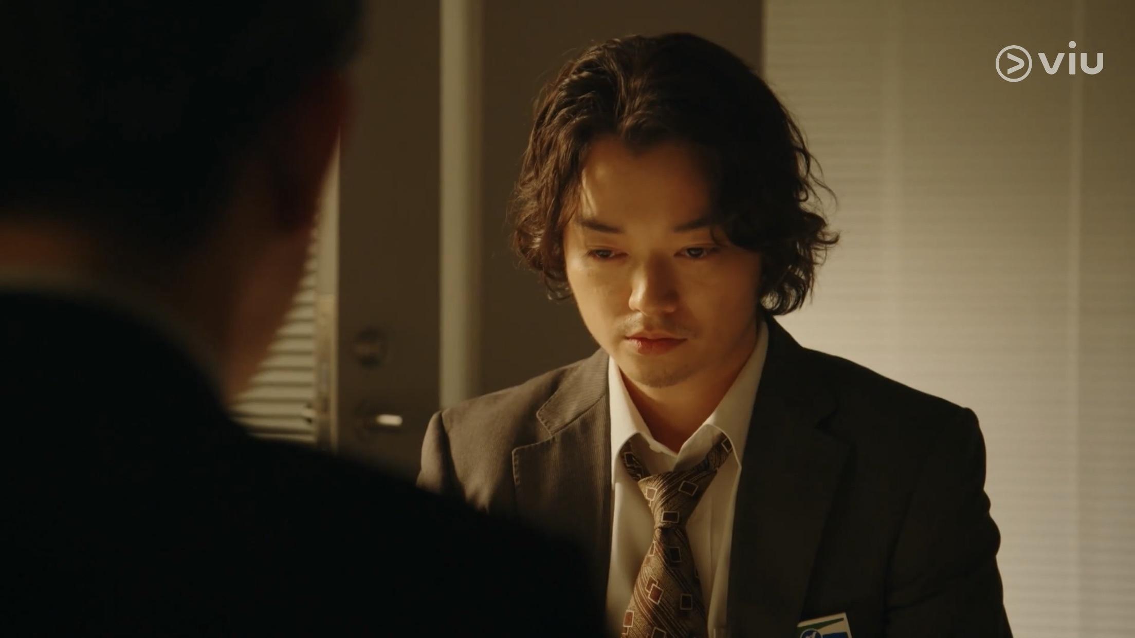 中迂兼兒(染谷將太飾)