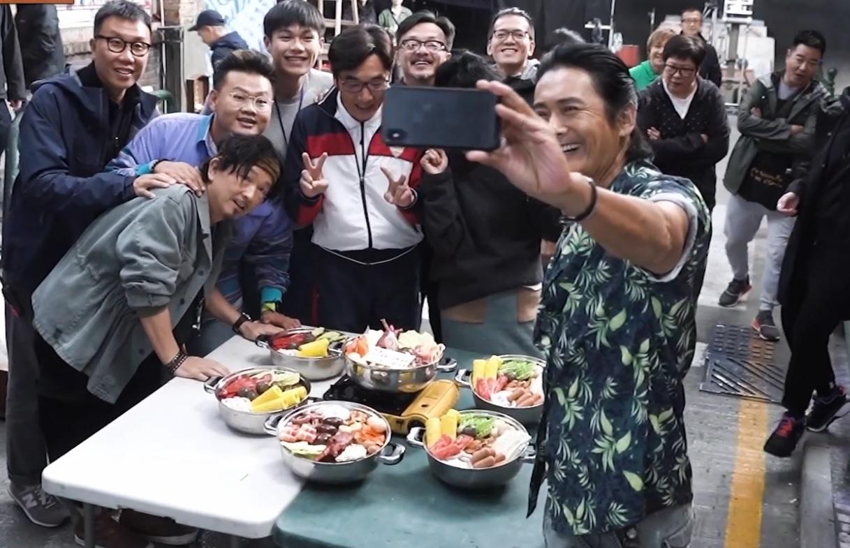 發哥為方中日送上生日驚喜。(截圖)