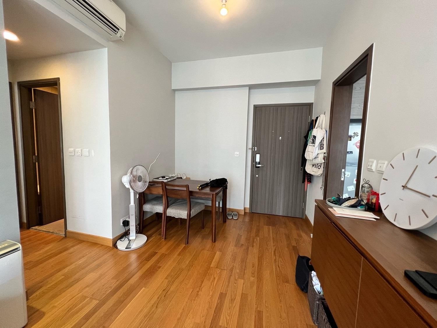 大廳以長方形開則,空間尚算闊落。