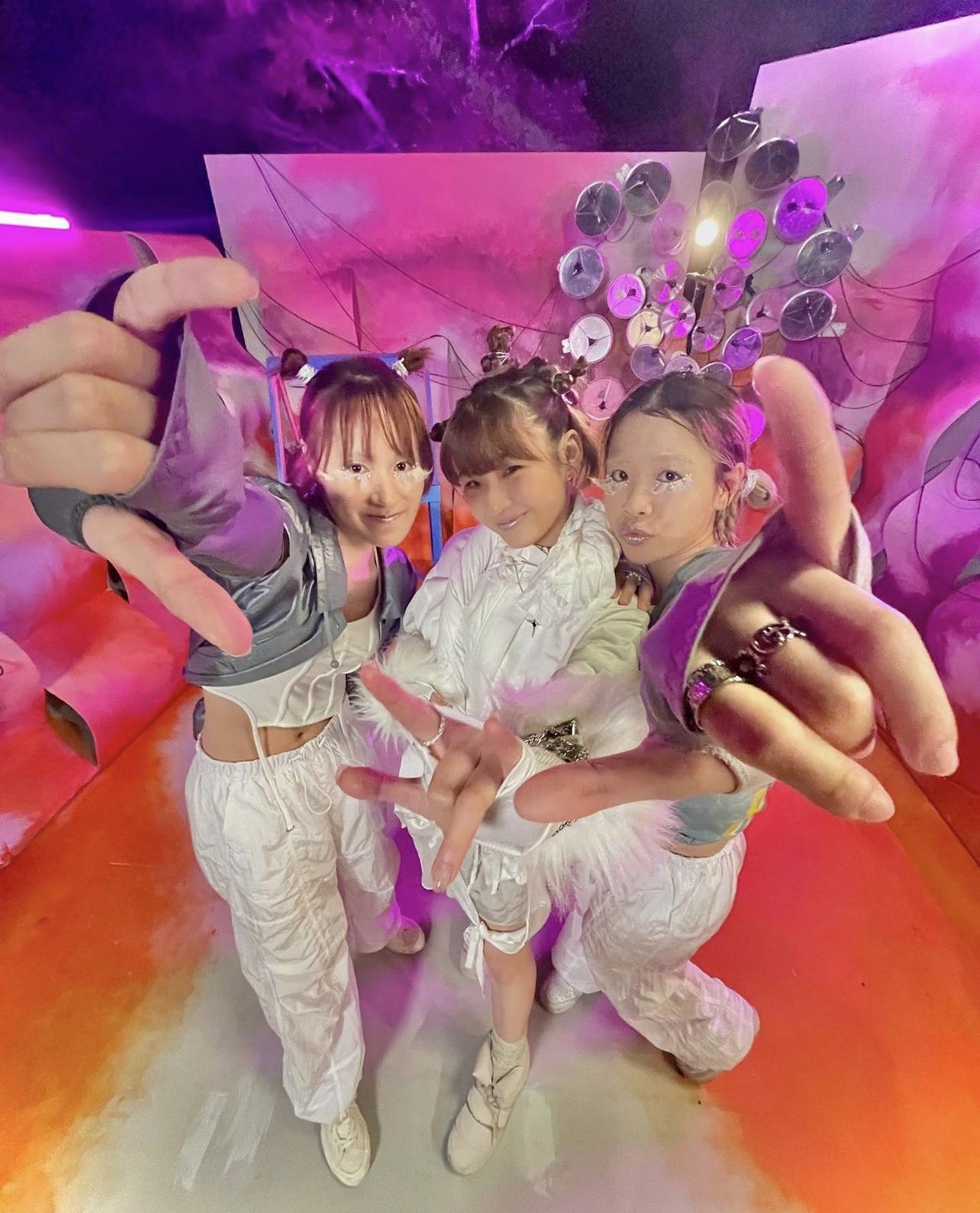 何佩今年首支單曲《如人不愚人》以活潑可愛的形象示人。