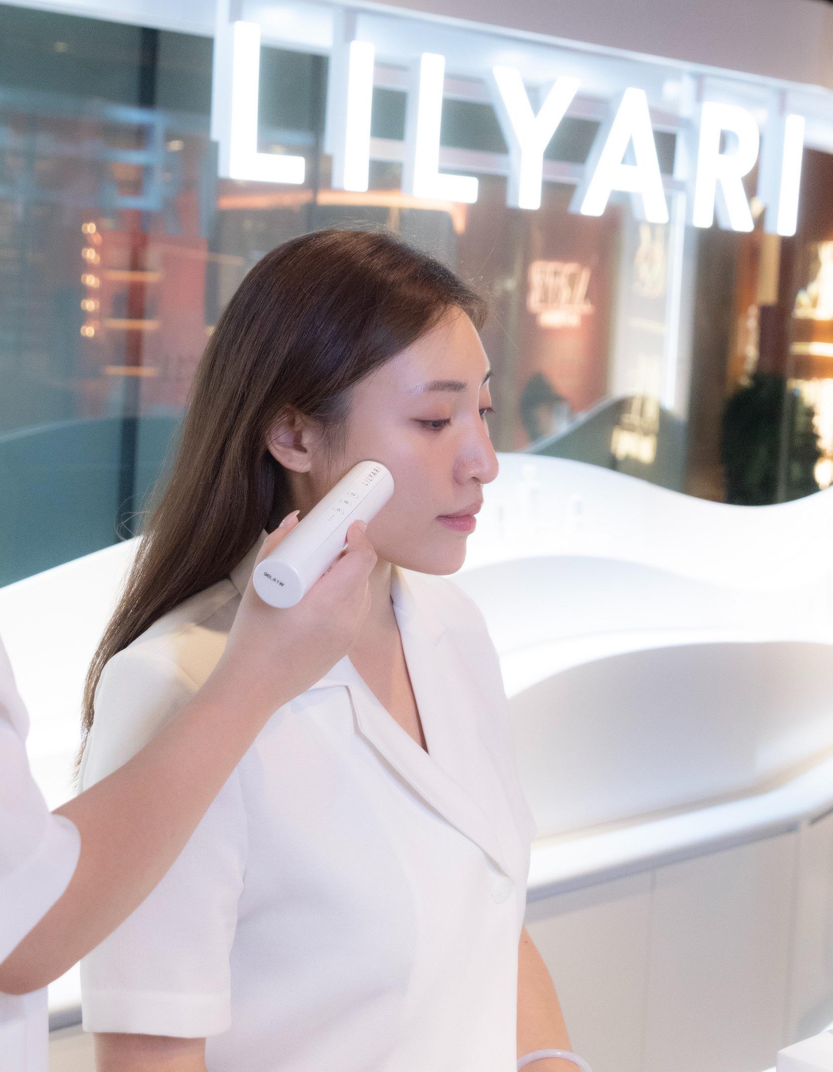 專業診斷:透過 AI 皮膚分析儀和自我習慣問卷調查進行皮膚診斷